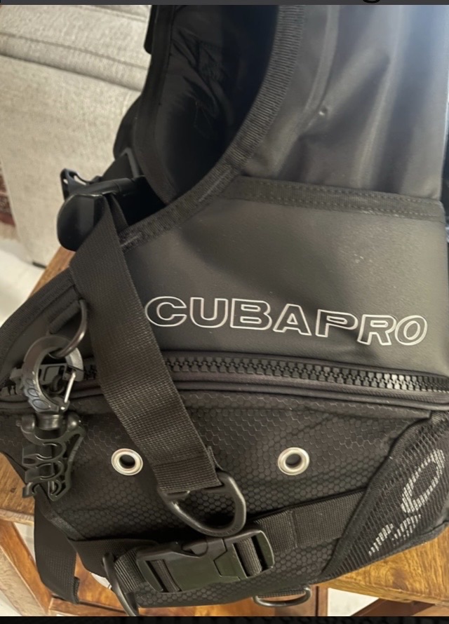 BCD and Wetsuit- Small Size - Scuba Diving  - Image 2