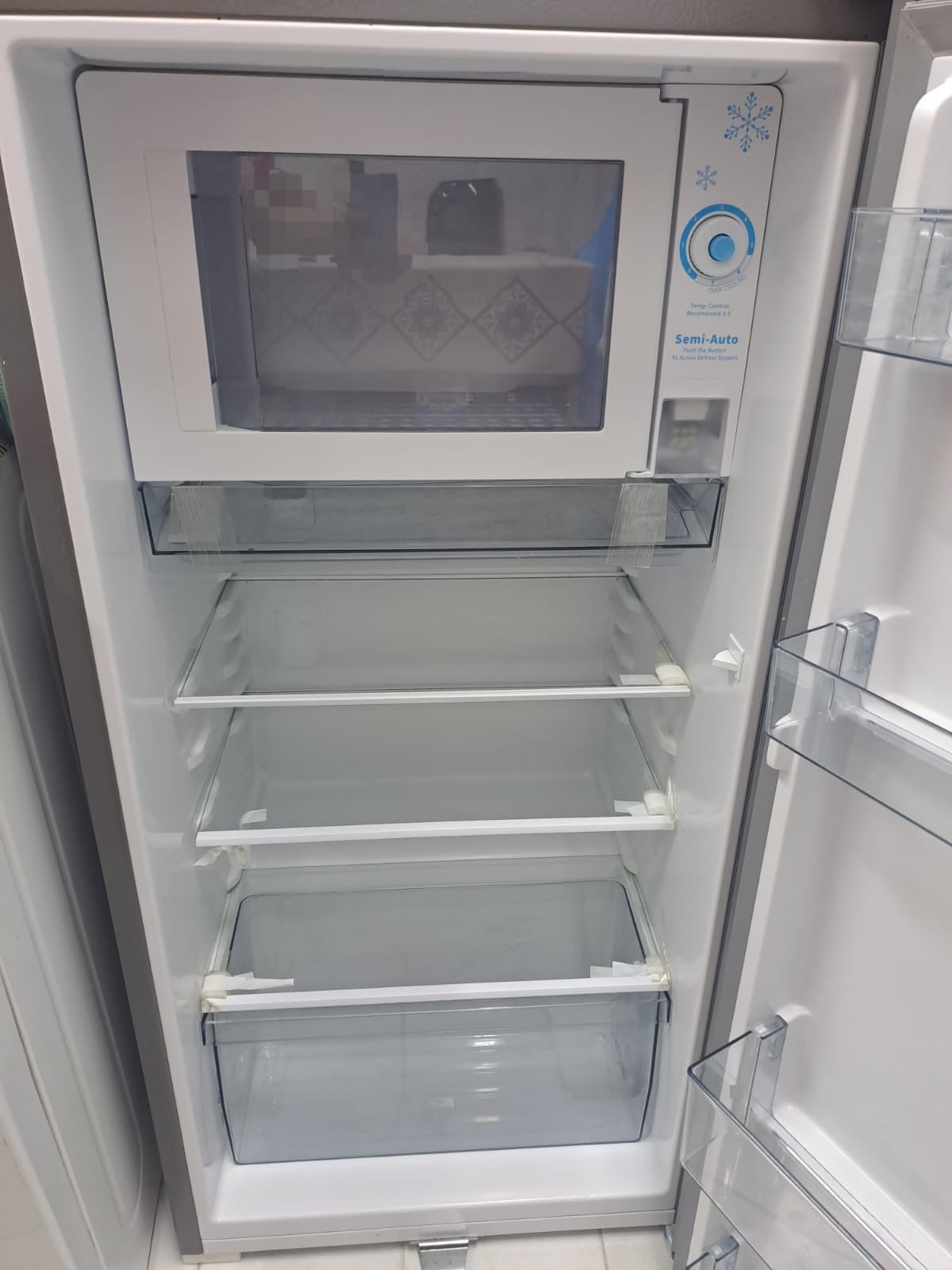 Hisense 31 kg Fridge grey color for sale - Image 2