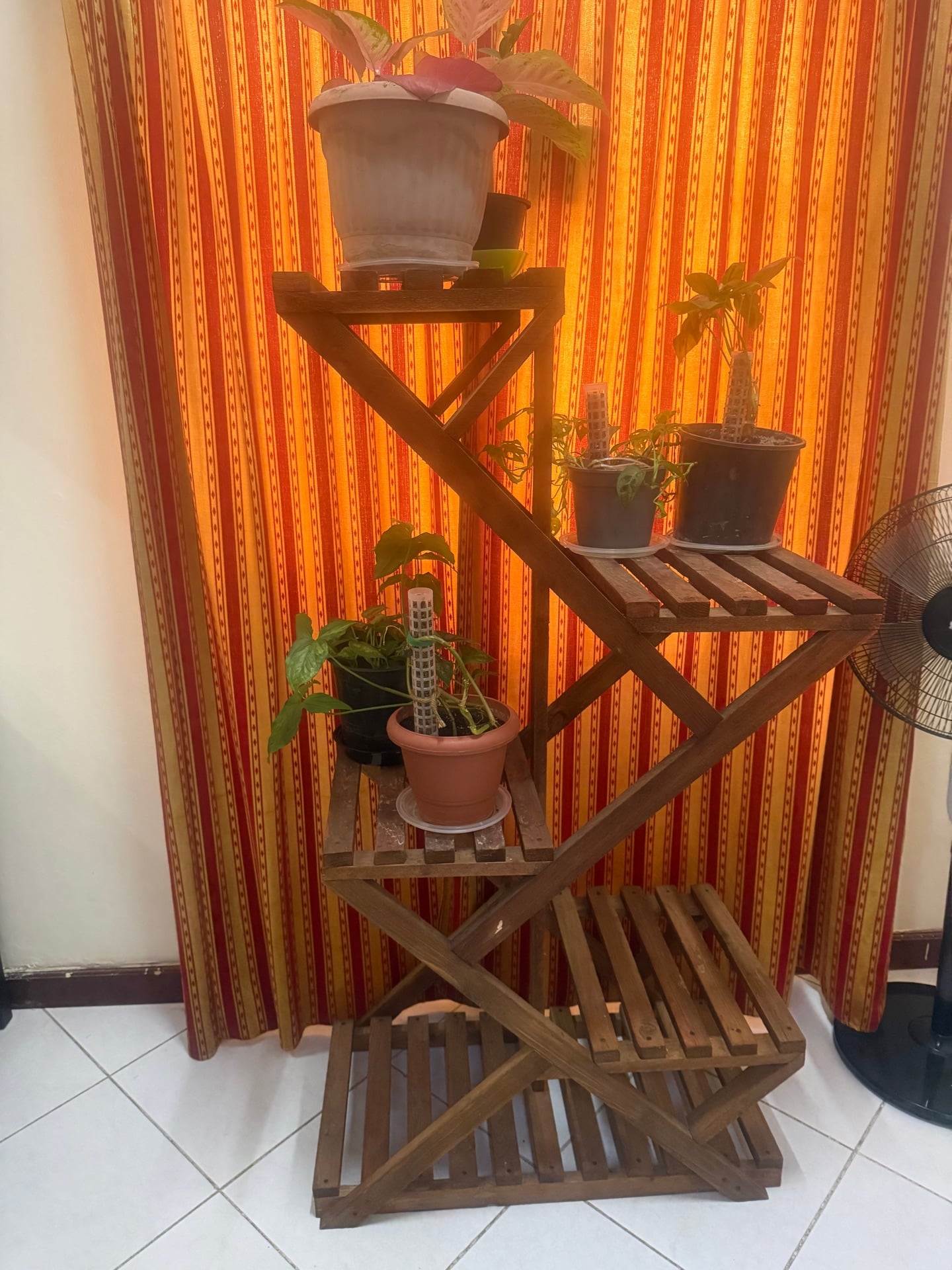 Plant stand - Image 1