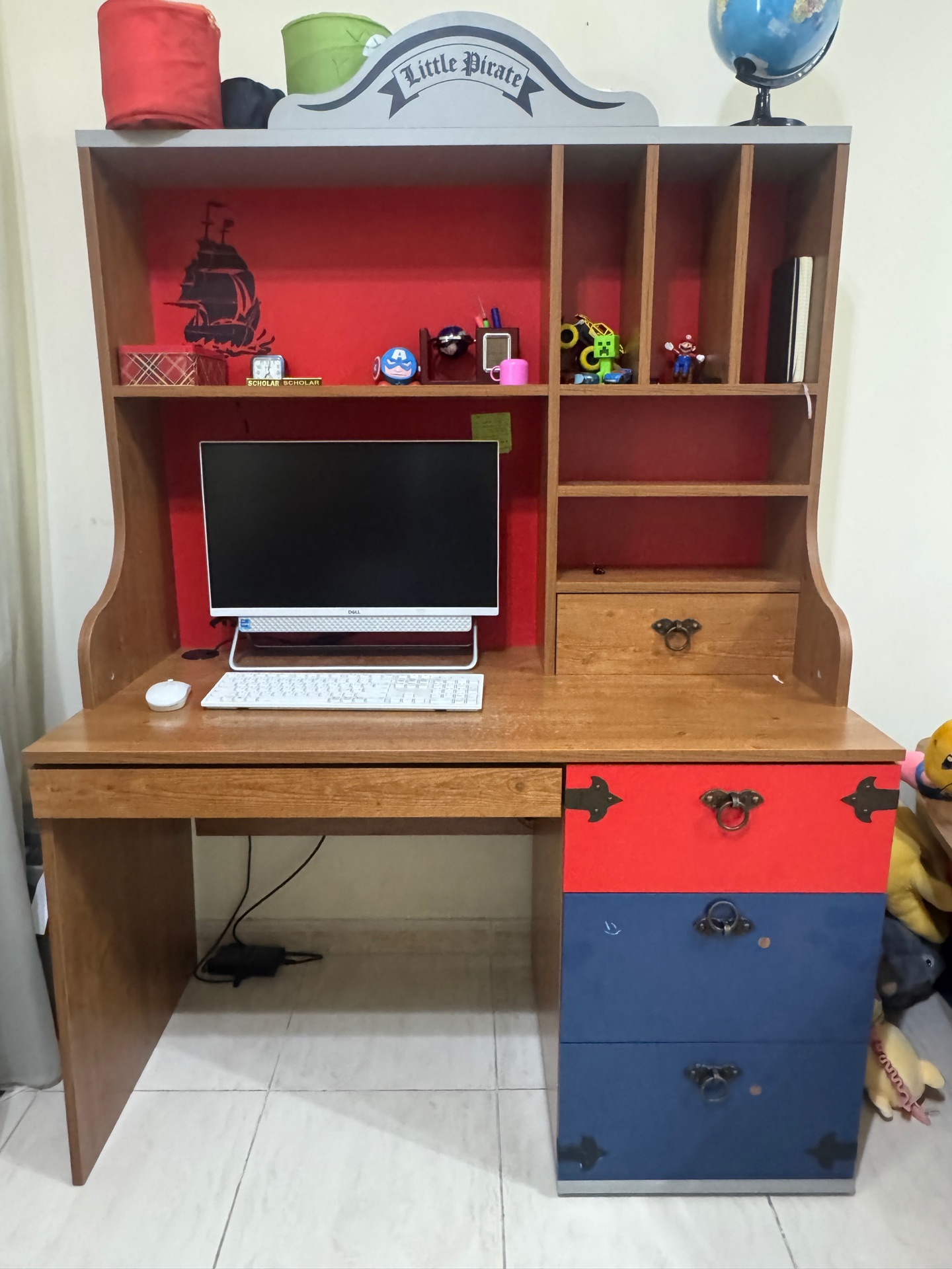 Kids study table  - Image 4