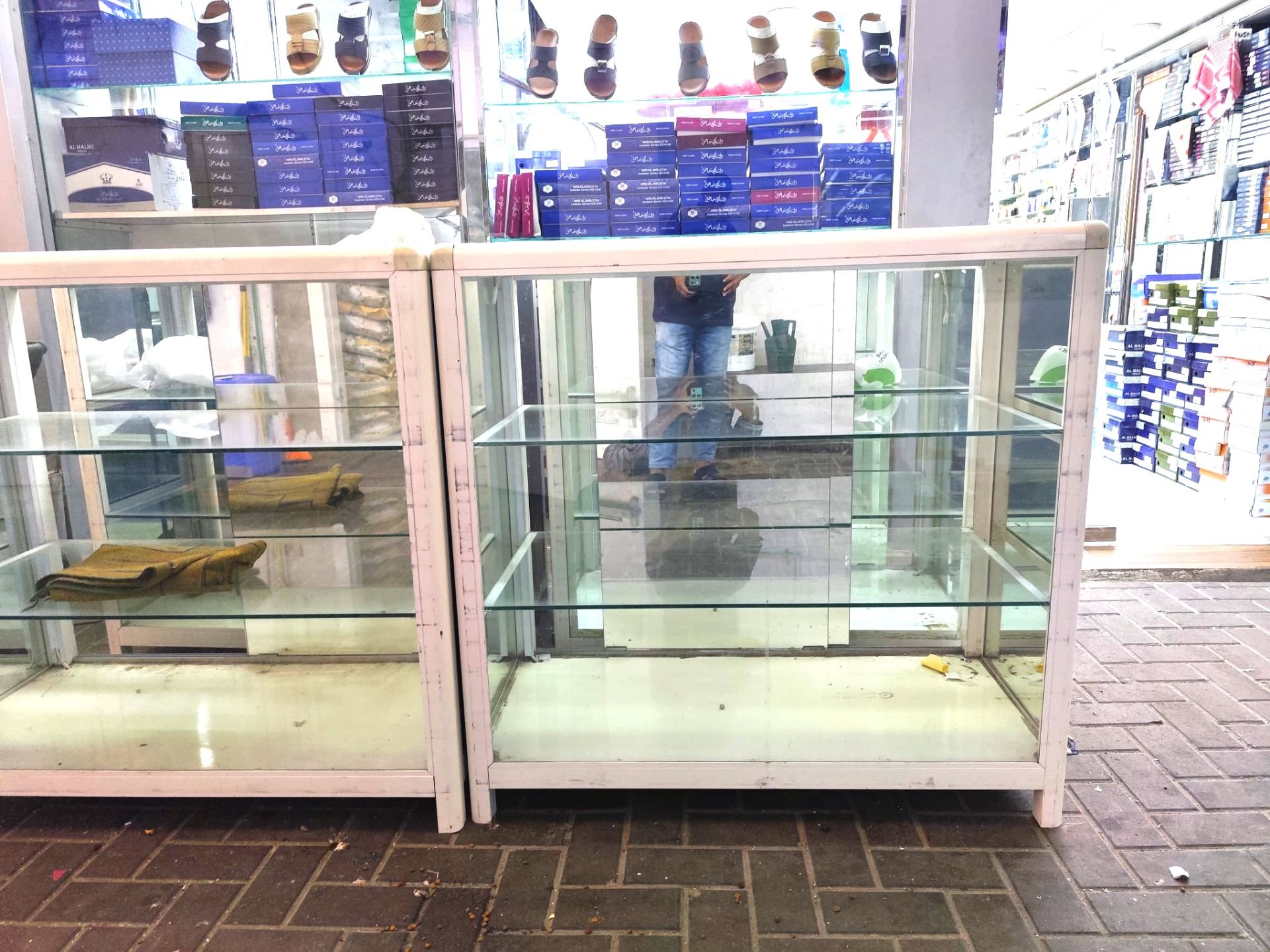 Shop glass showcases for storage  - Image 3