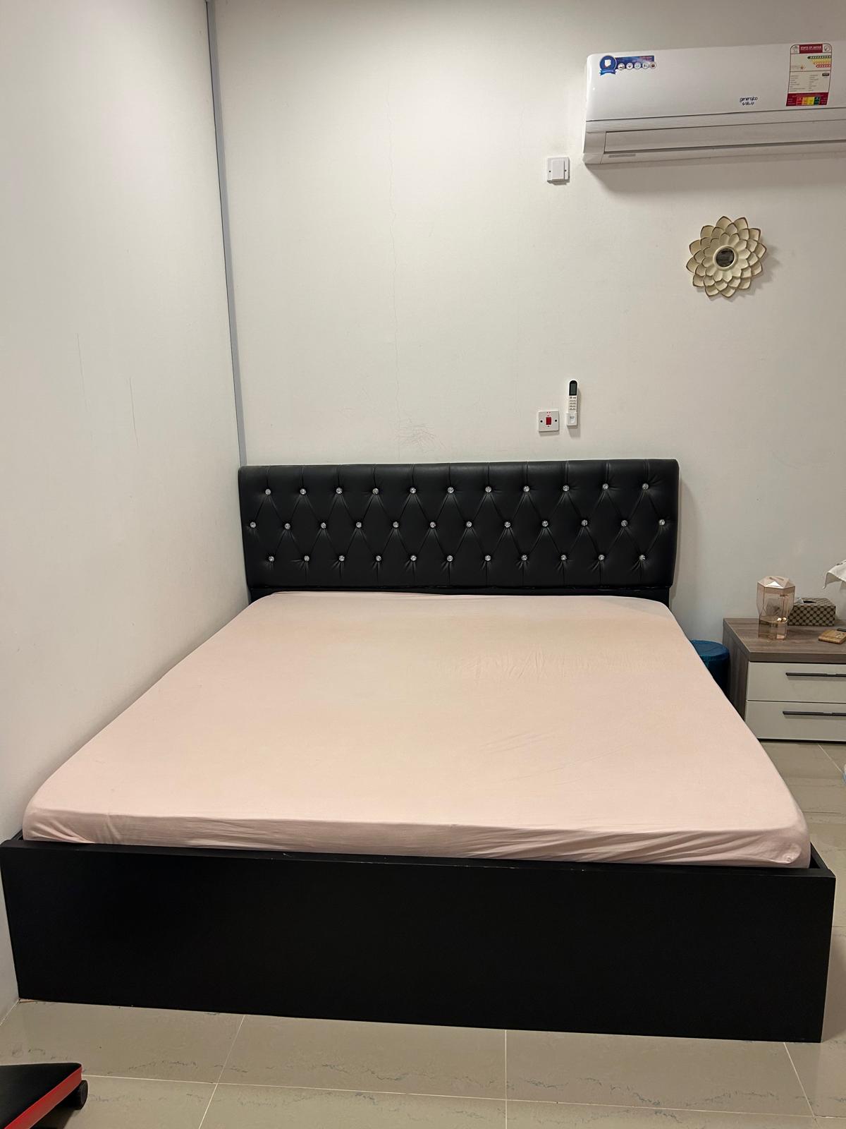 Bed set - Image 1