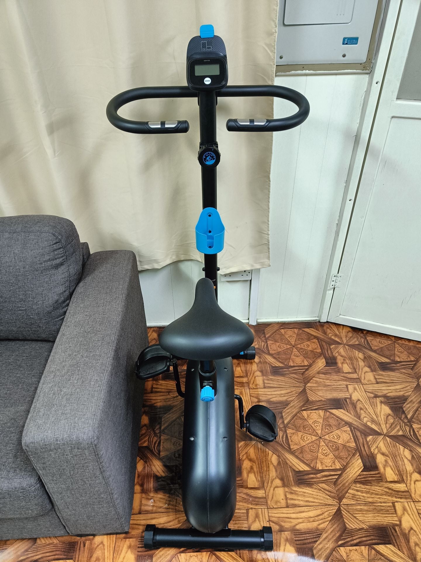 بيع عاجل 599 ريال قطري عمره سنة - Image 4