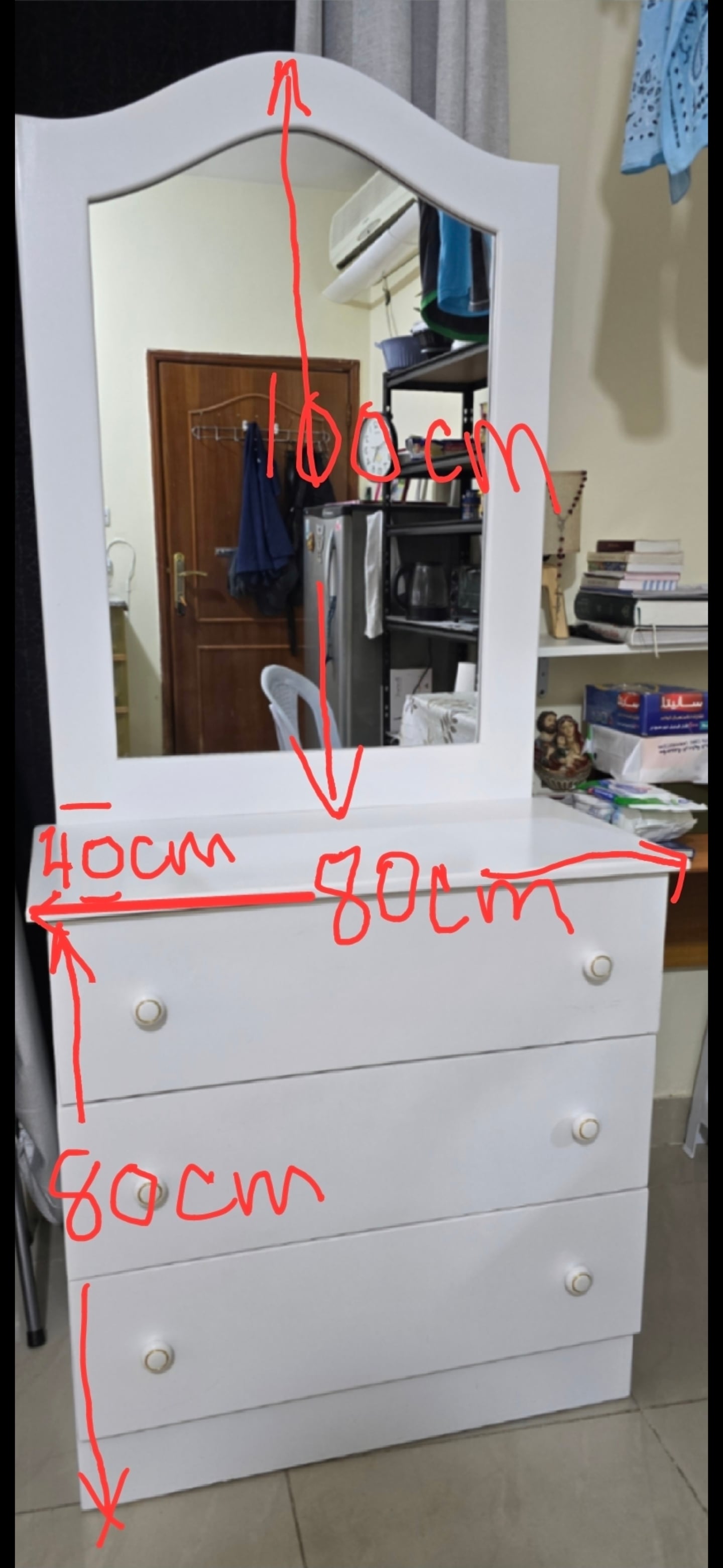 Dressing table with two chairs - Image 2