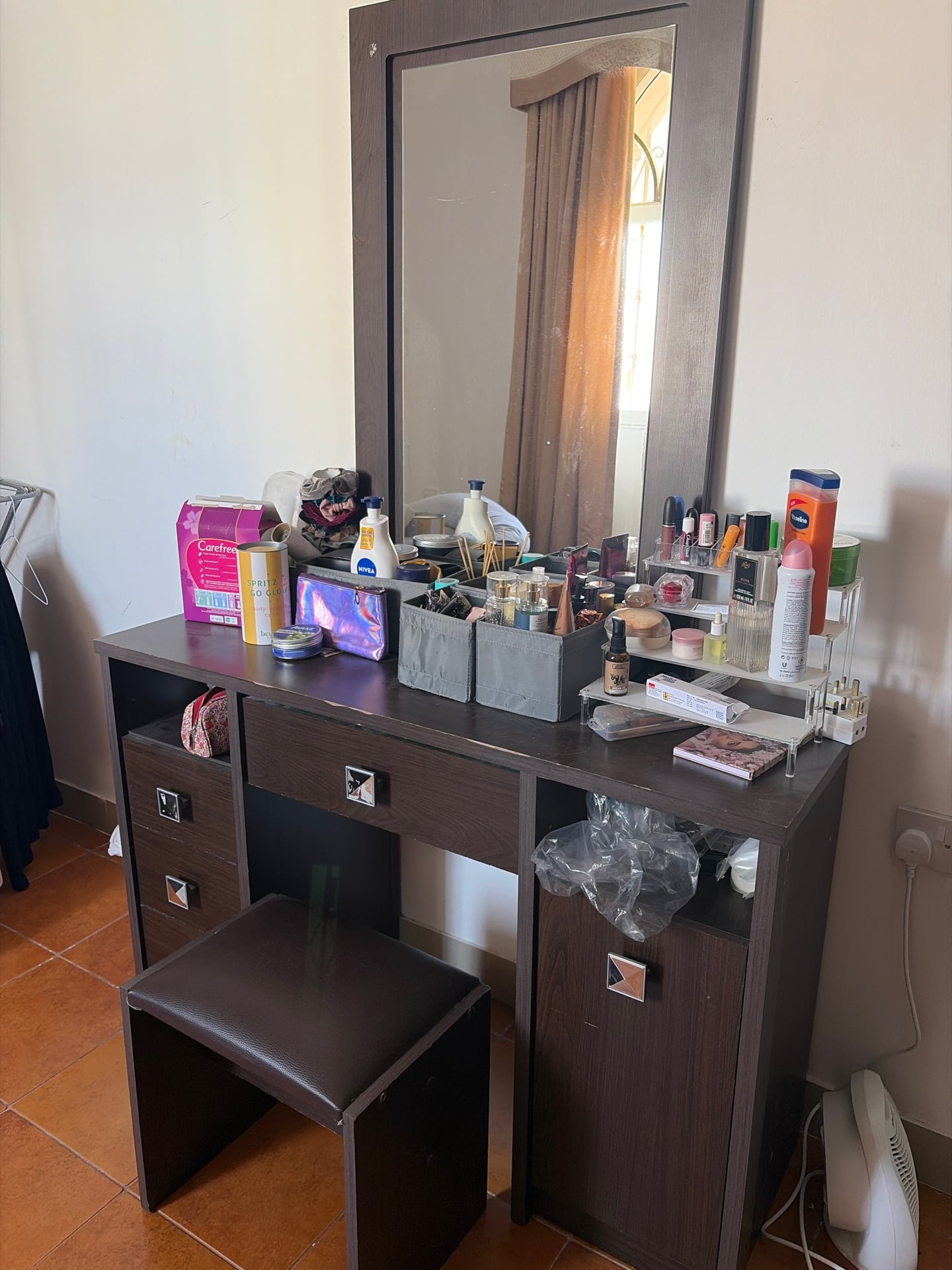 Dressing table with bench- 250qr - Image 3