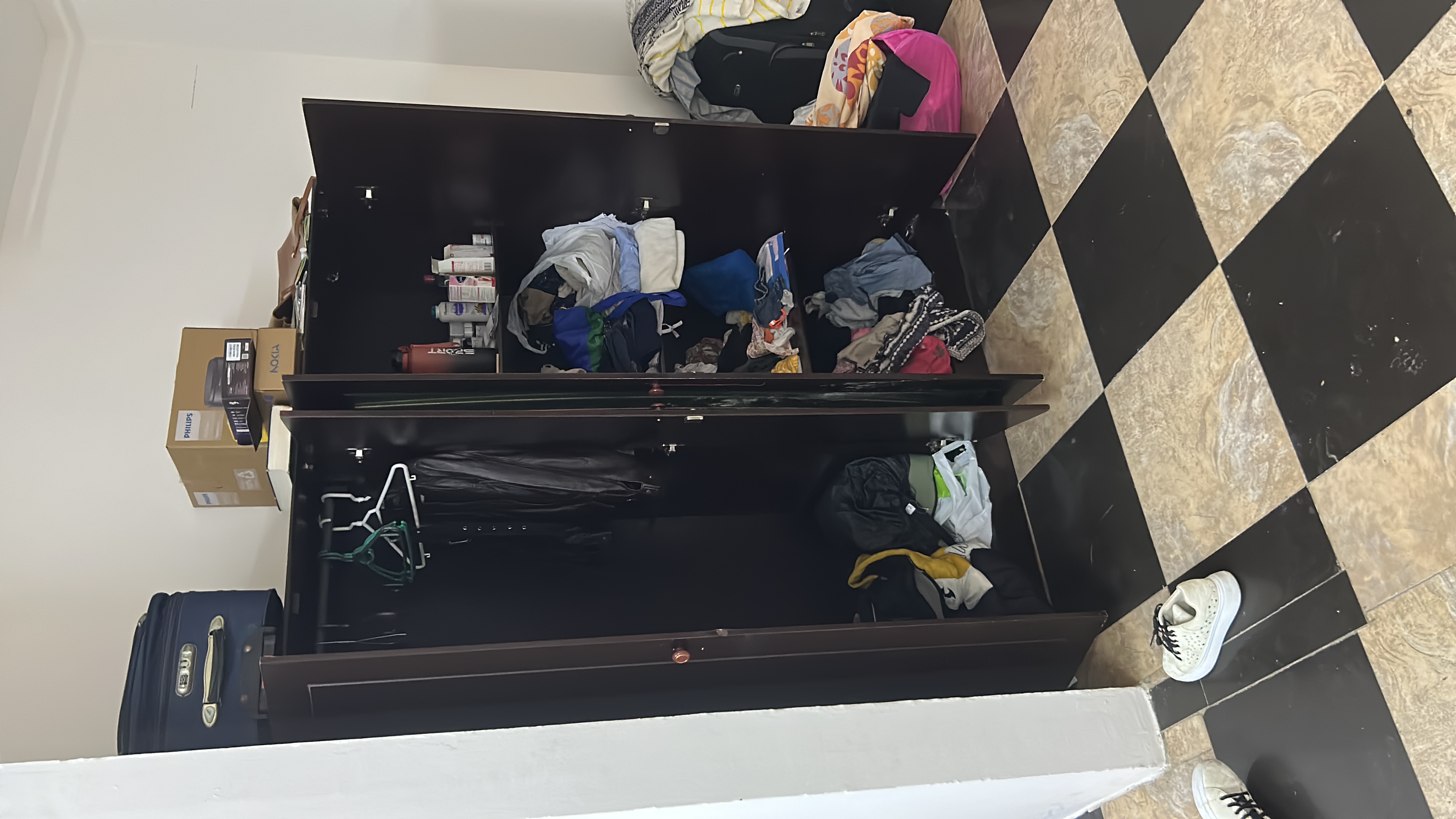 Wardrobe  - Image 4