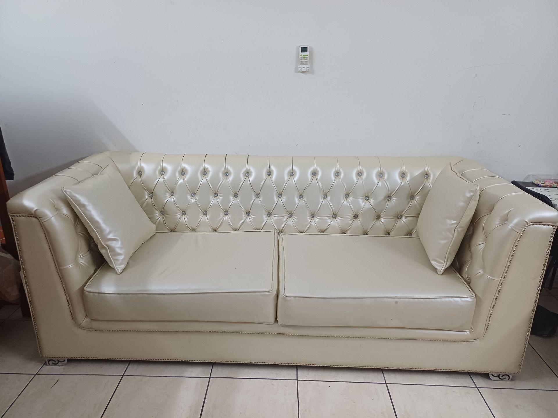 Sofa 3 Seater - Image 1