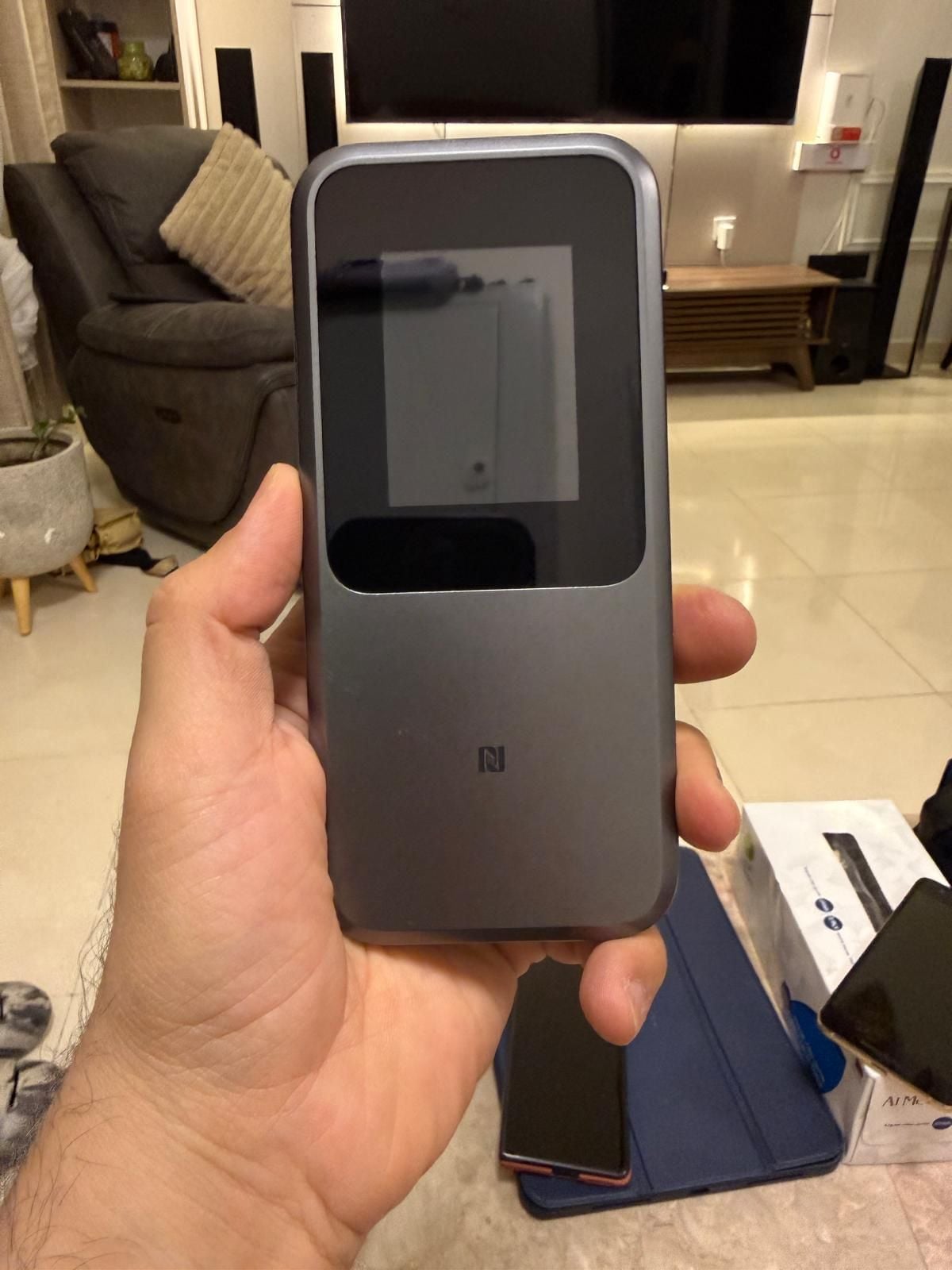 ZTE MU5120 5G Portable Router - Image 7