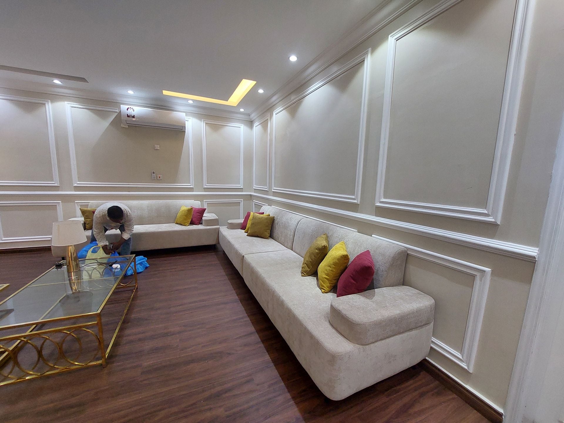 Sofa for sale - Image 2
