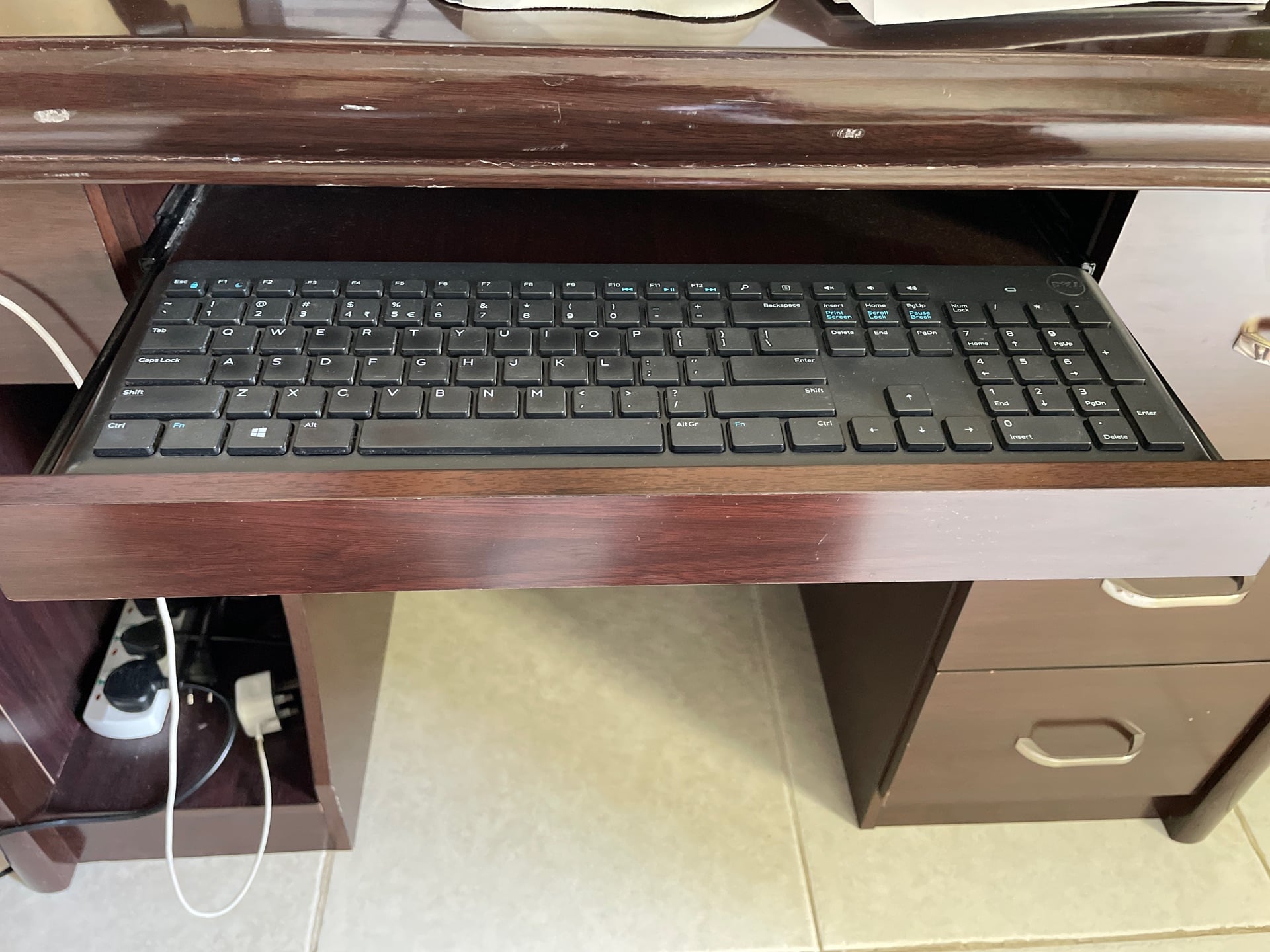 Computer desk - Image 2