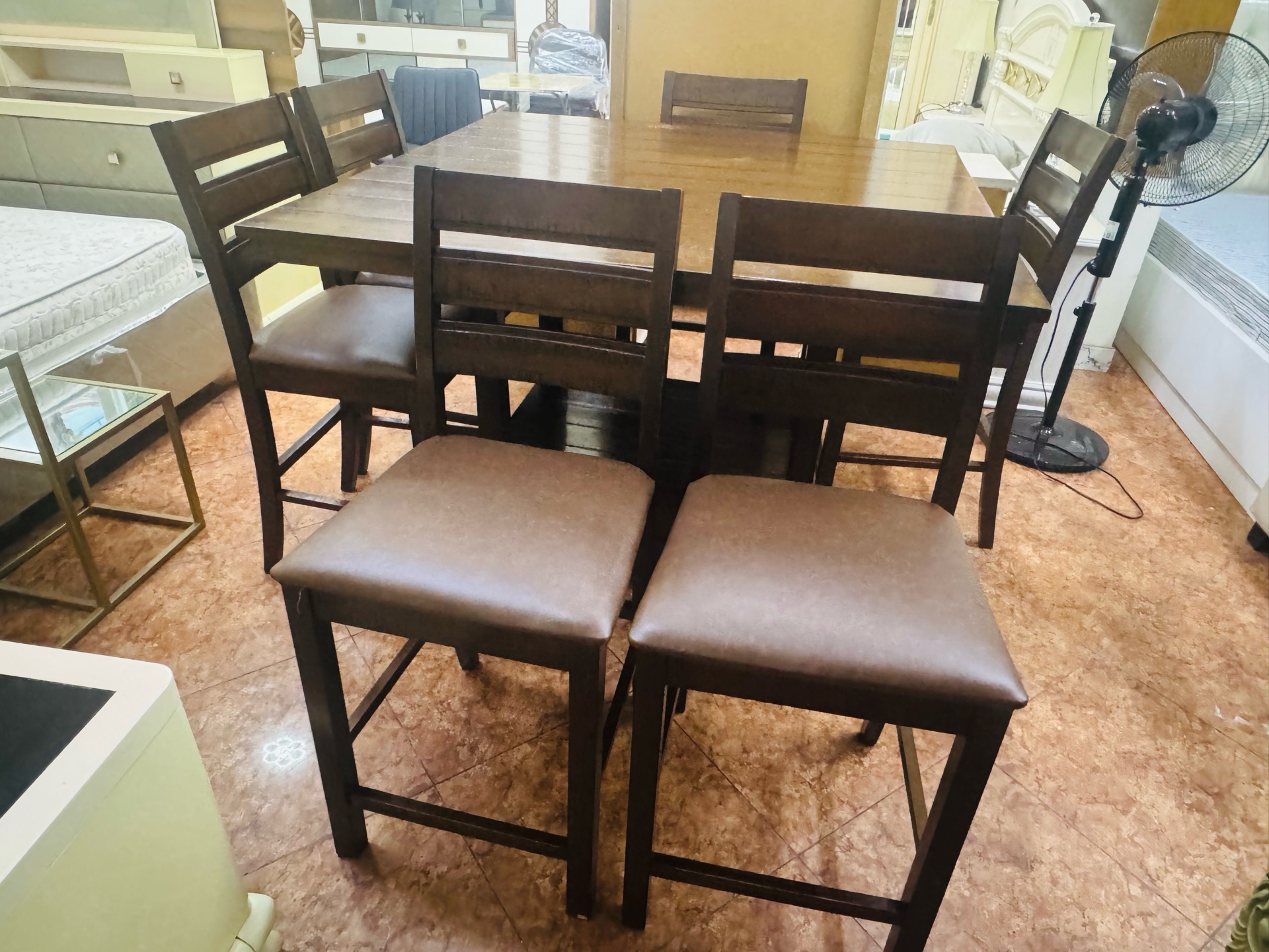Used dining table for sale  - Image 4