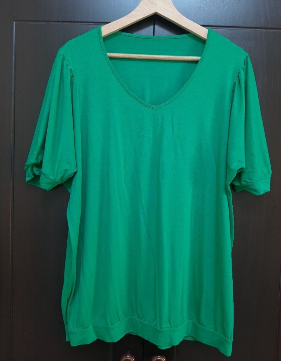 LADY'S CLOTHES. Price for each piece is 19 QAR. Excellent condition. Barely used - Image 1