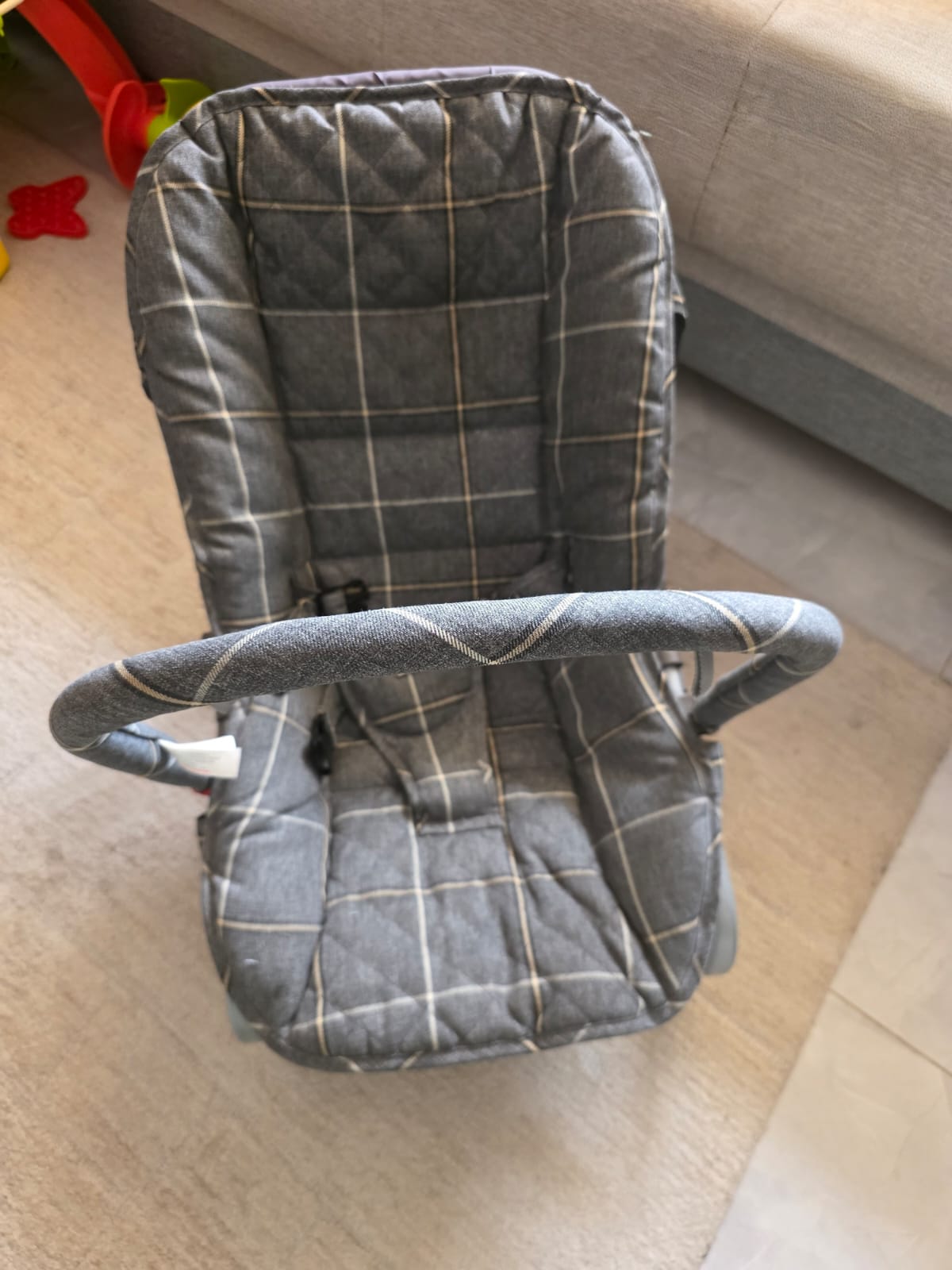 Juniors coral rocker with canopy - Image 1