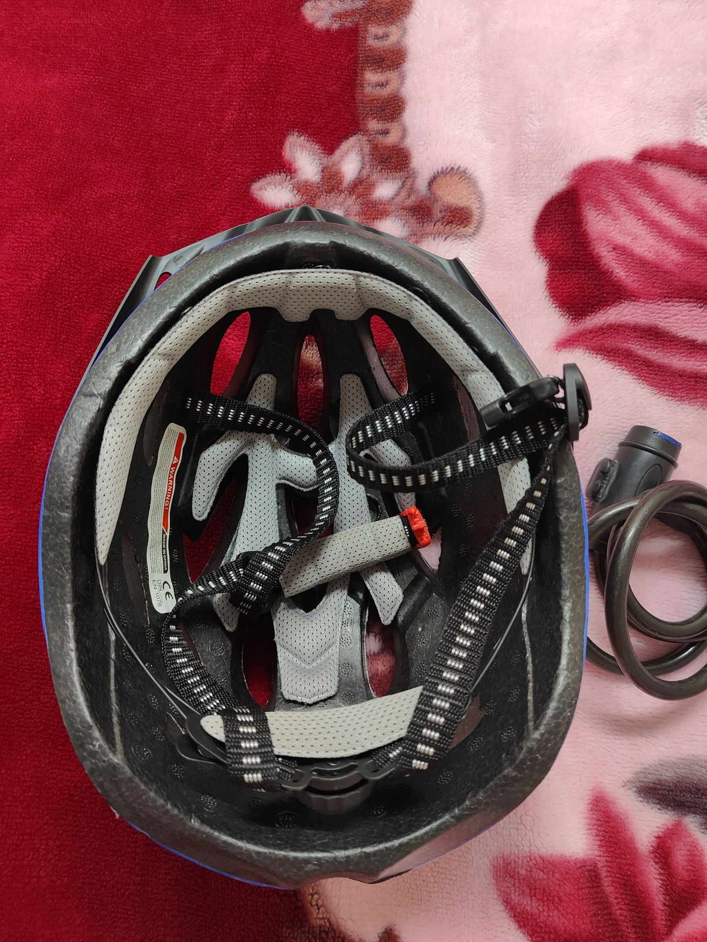Bicycle with gear - Image 5