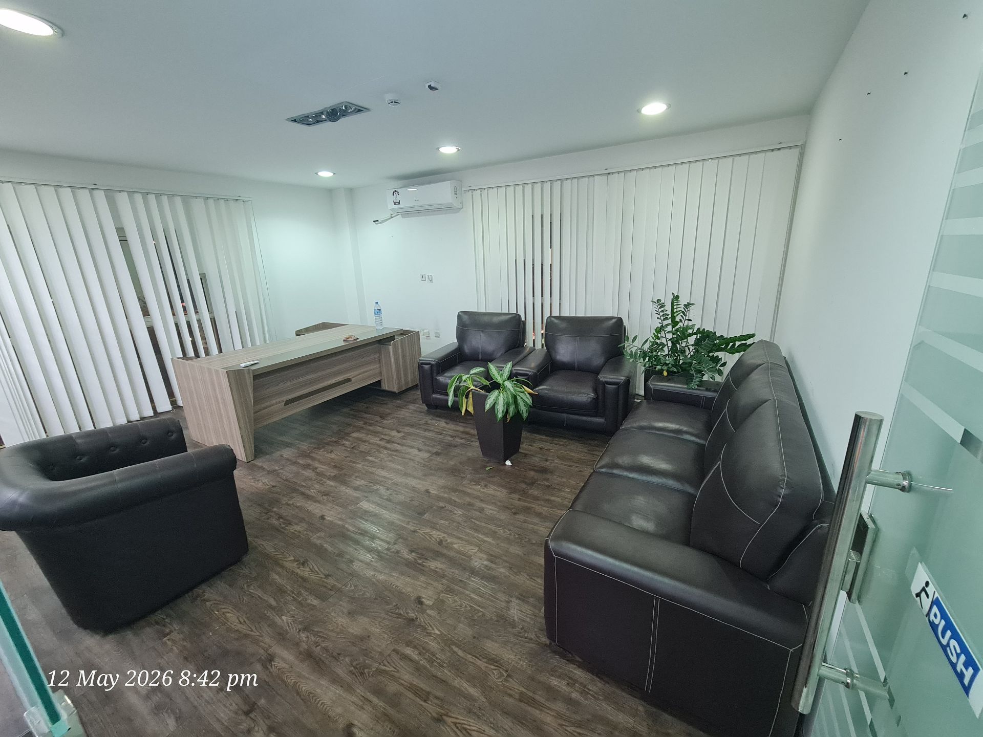 Office furniture  - Image 3