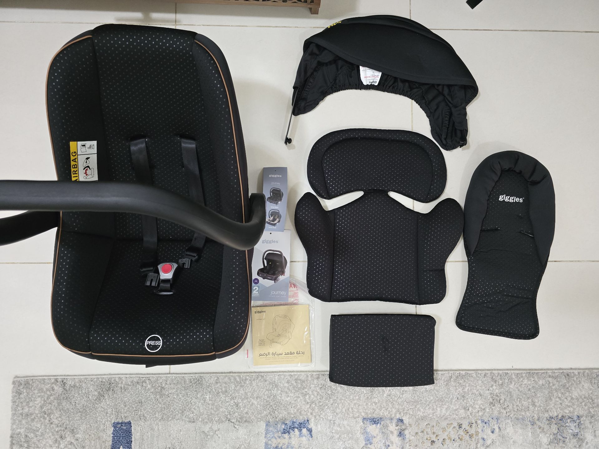 Giggles Journey car seat brand new  - Image 4