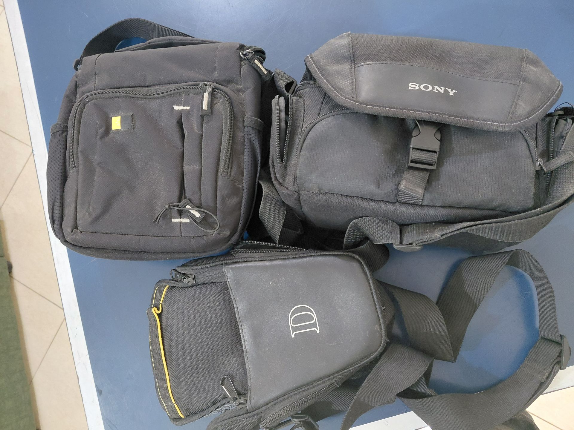 camera bags (per piece) - Image 1