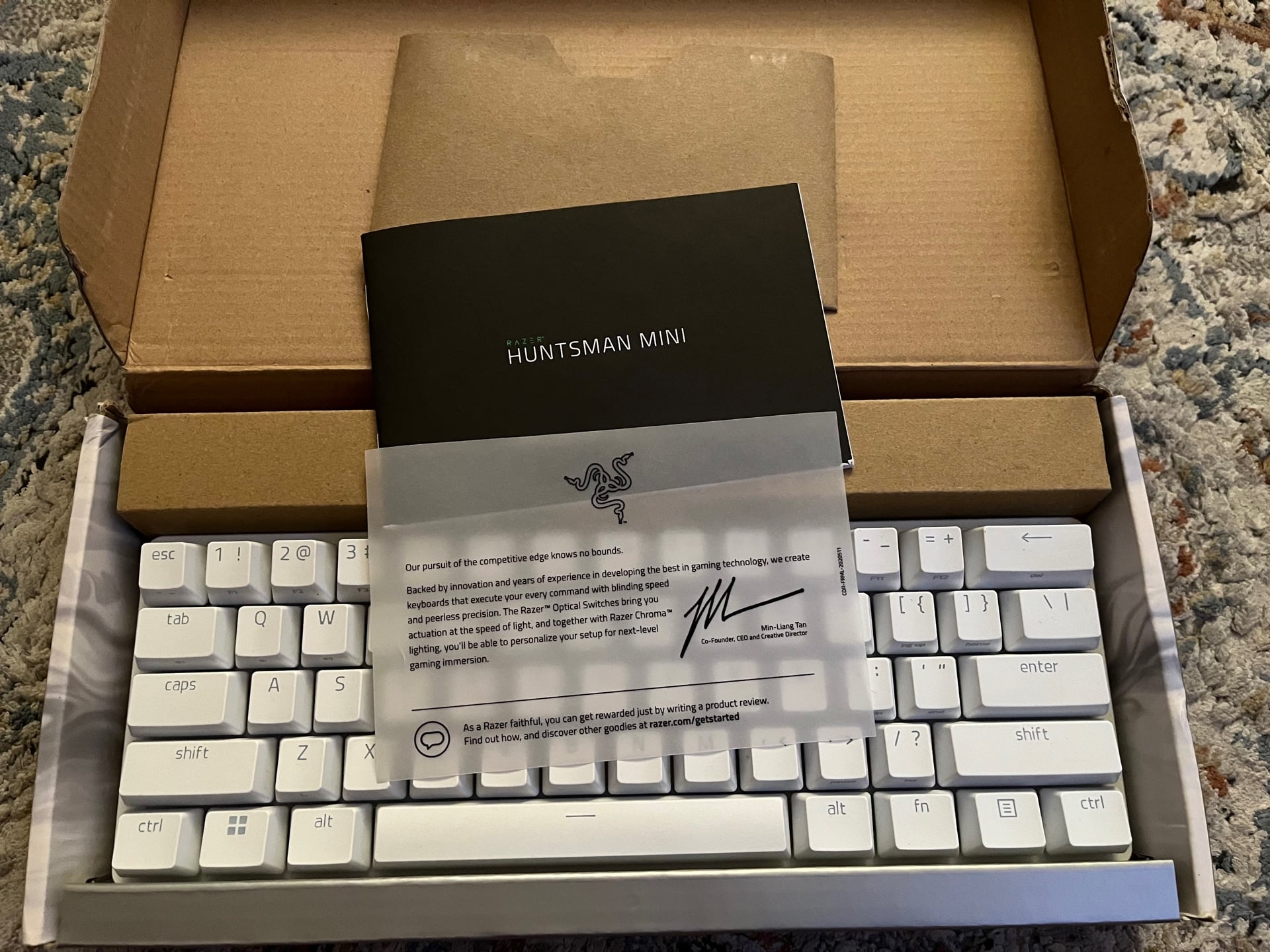 Razer Huntsman Mini – Like New | RGB Gaming Keyboard | كيبورد جيمينج احترافي - Image 3