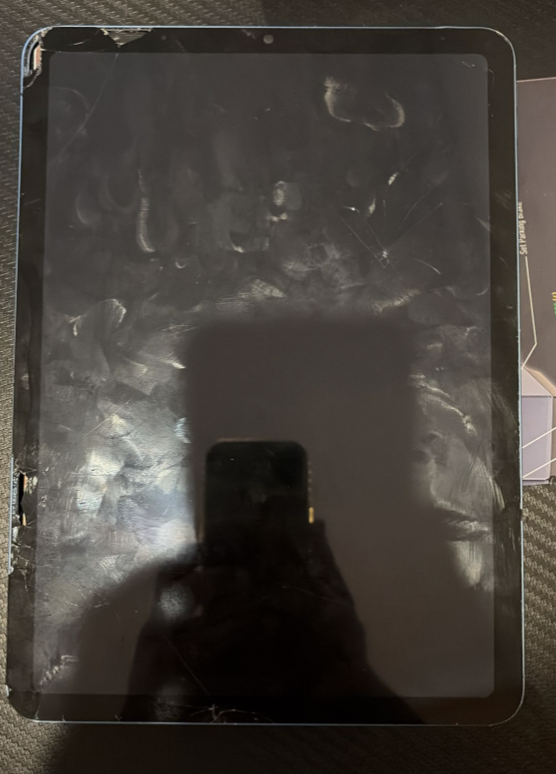 iPad Air 5 (M1) - iCloud OFF - Clean Motherboard/Parts - Image 6