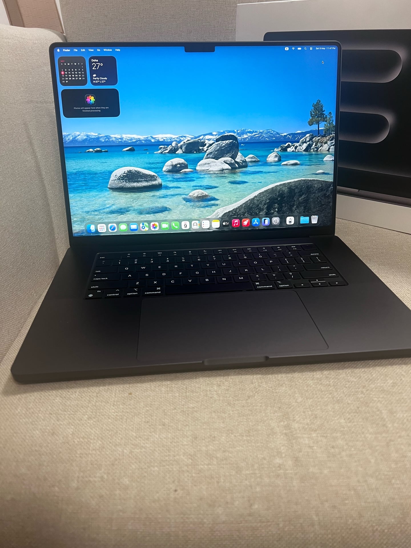 MacBook M3 Max 16” 36R 1TB 100% - Image 1