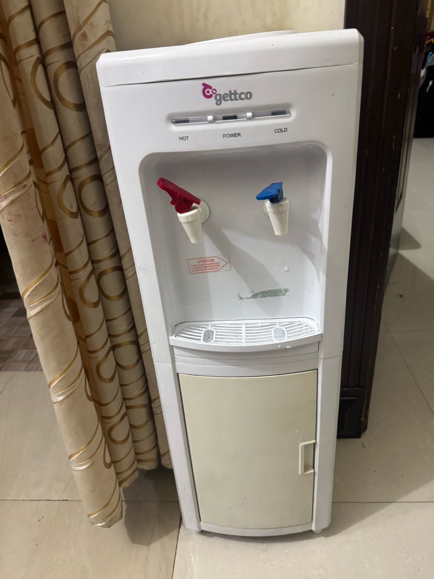 Gettco water dispenser - Image 2