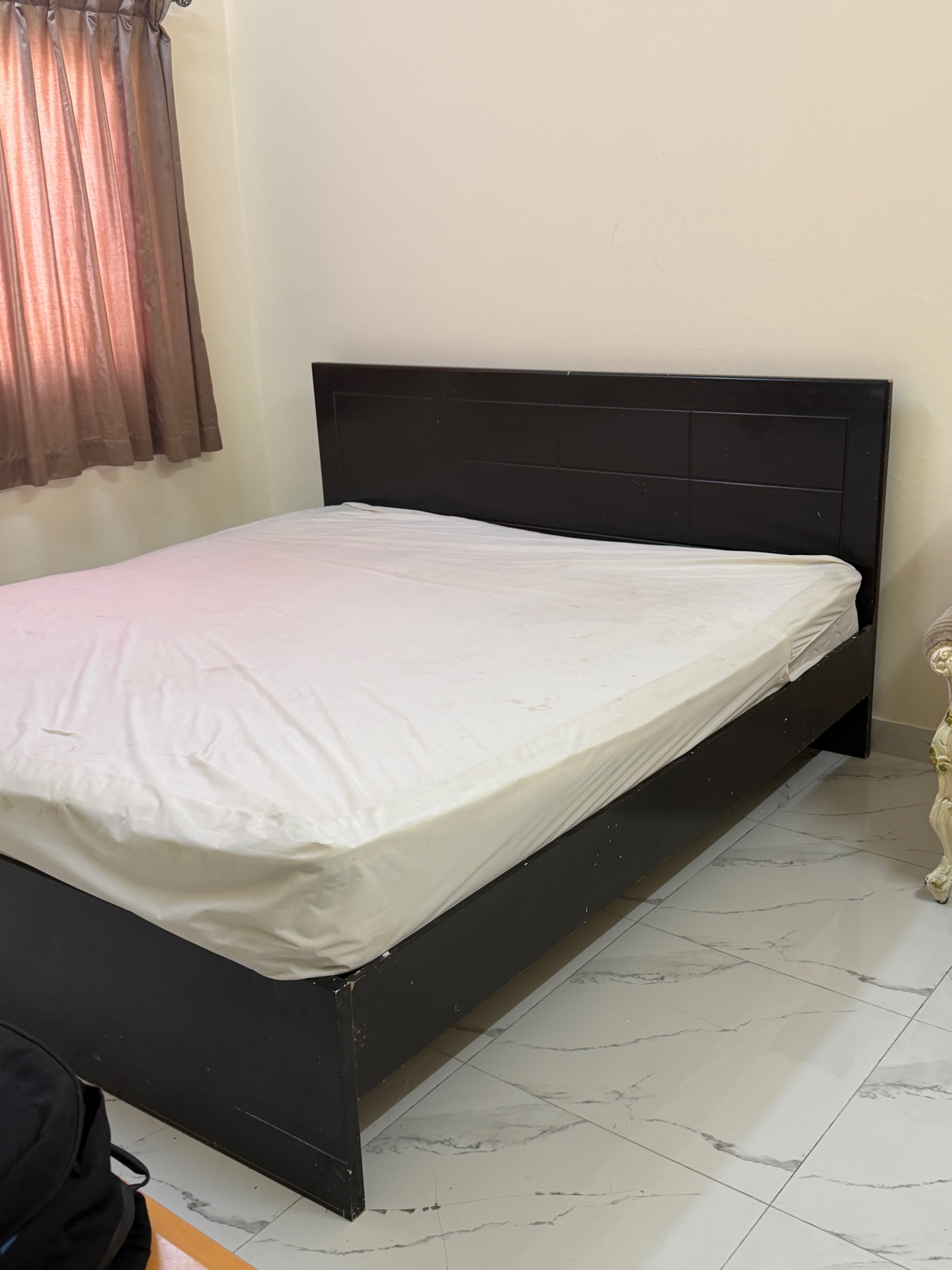 Bed and mattress for sale - Image 1