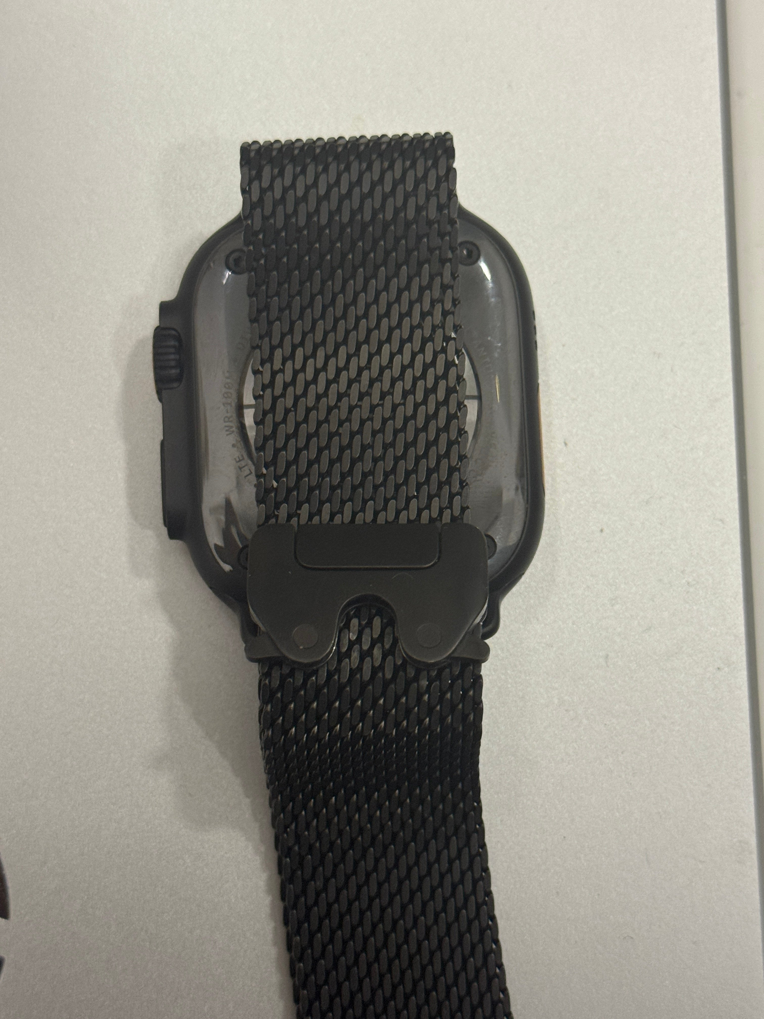 Apple Watch Ultra 2 -49mm titanium  - Image 2