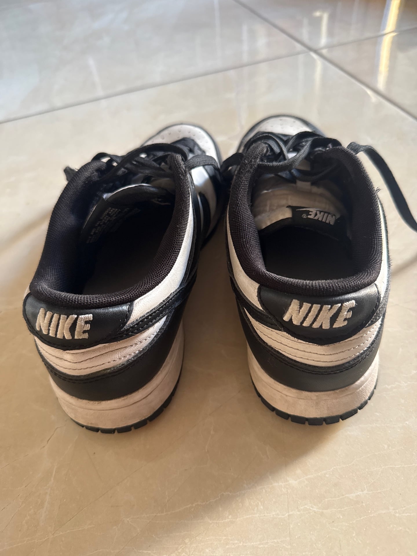 Nike shoes  and Nike slipper - real  - Image 4