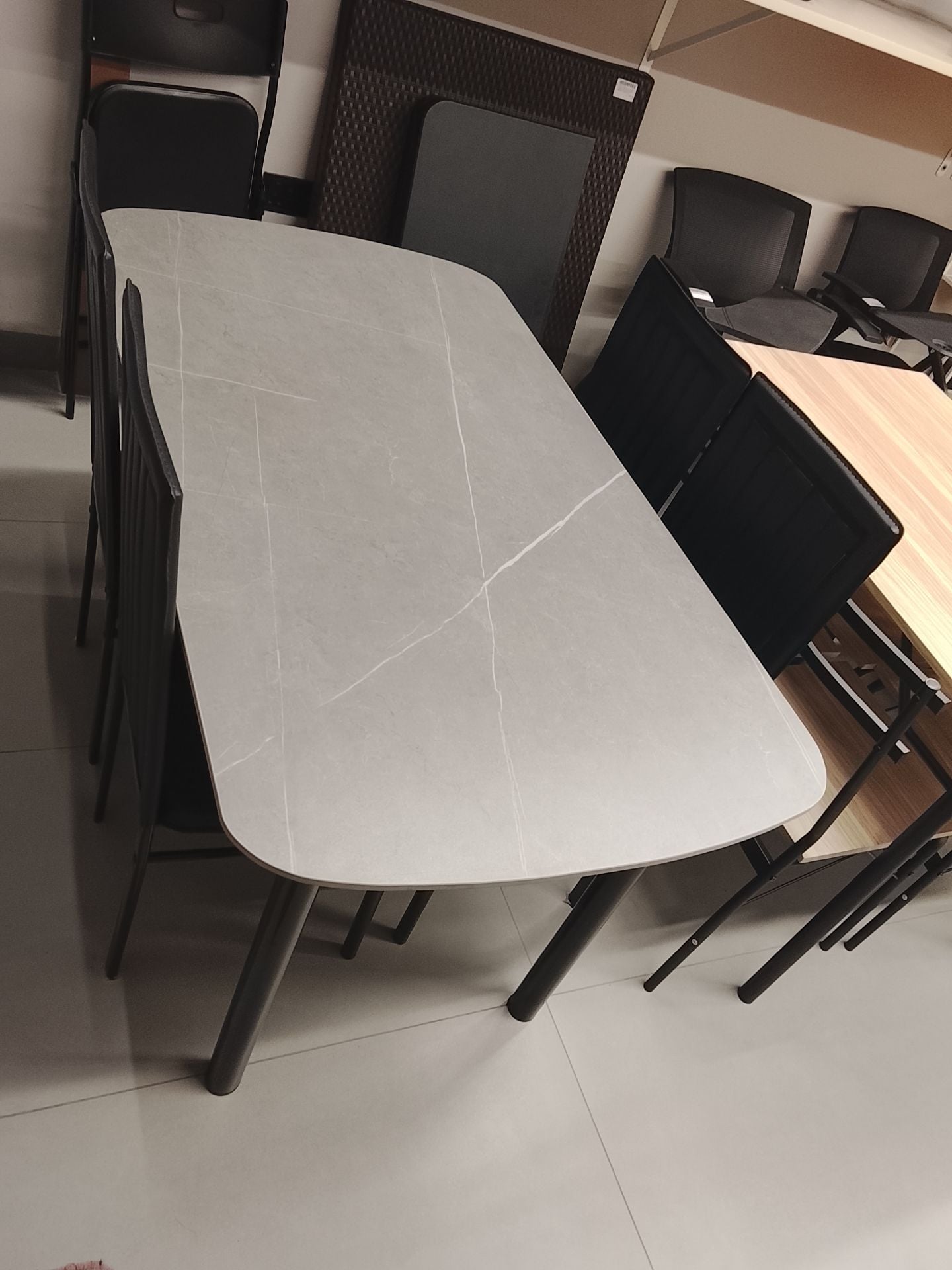 طاولة طعام - Image 10