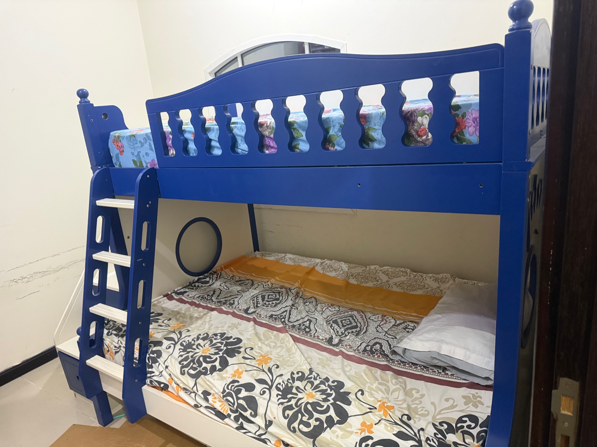Bunk bed with mattress @ Old airport - Image 1
