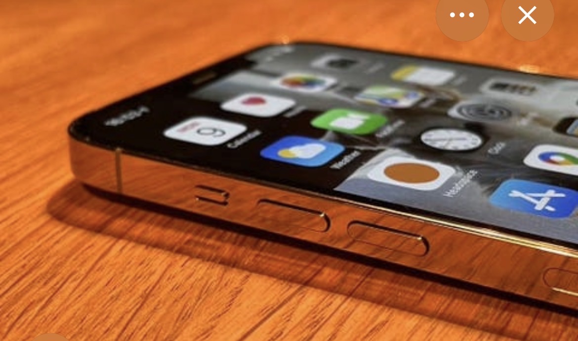 Apple iPhone 12pro excellent condition  - Image 4