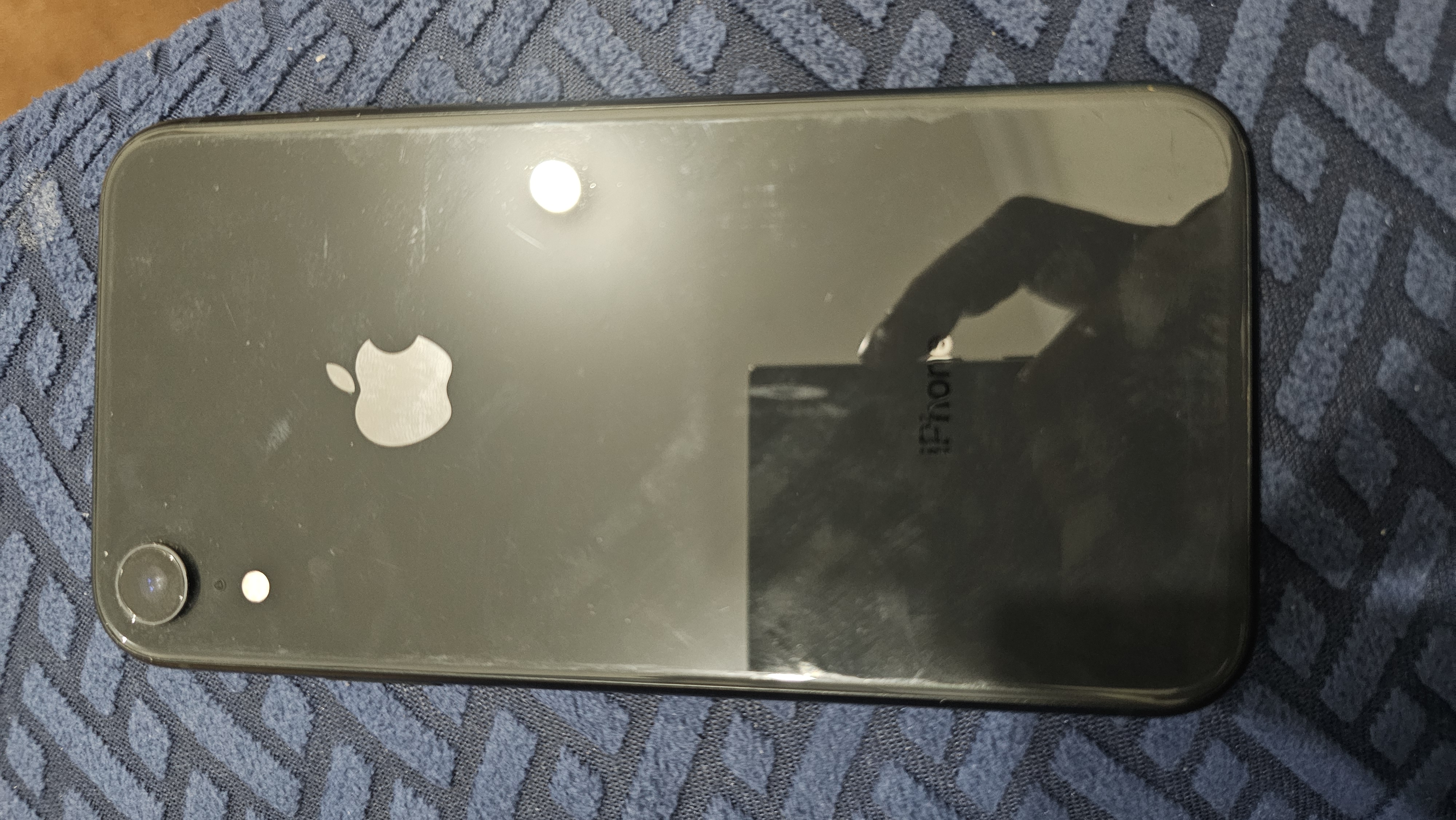 For Sale – iPhone 11 & iPhone XR 📱 - Image 6