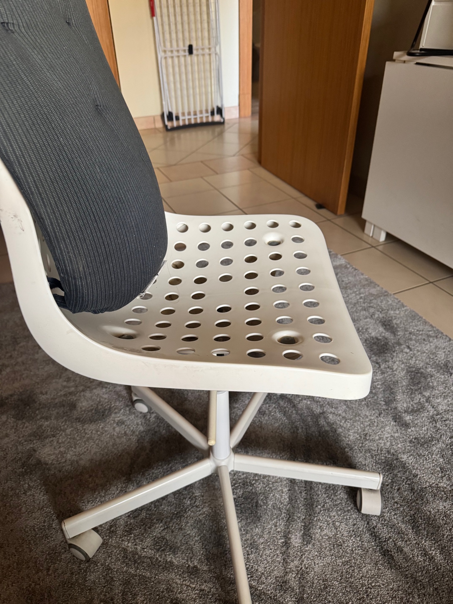 IKEA white desk or vanity chair  - Image 5