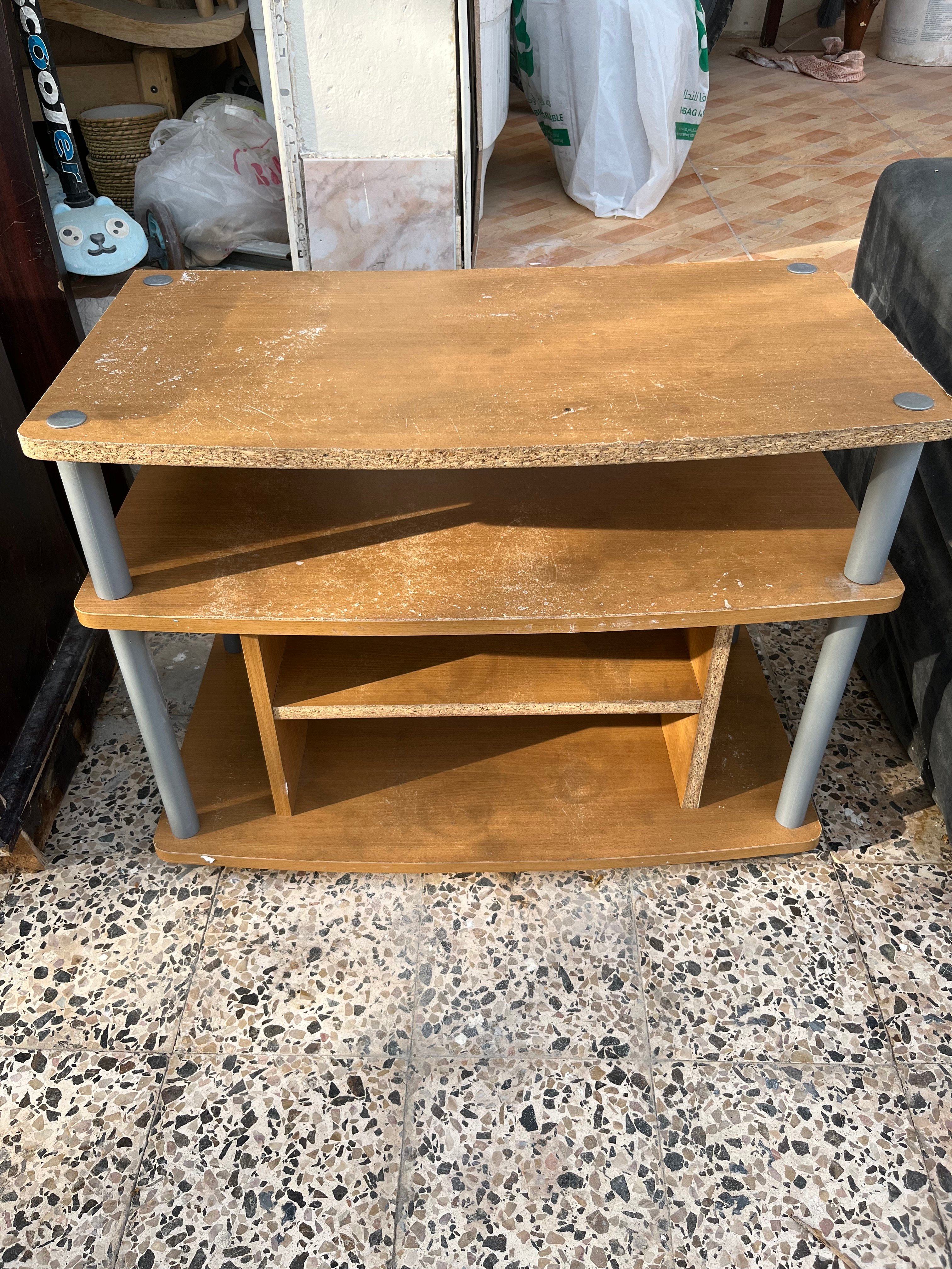 Tv stand - Image 1