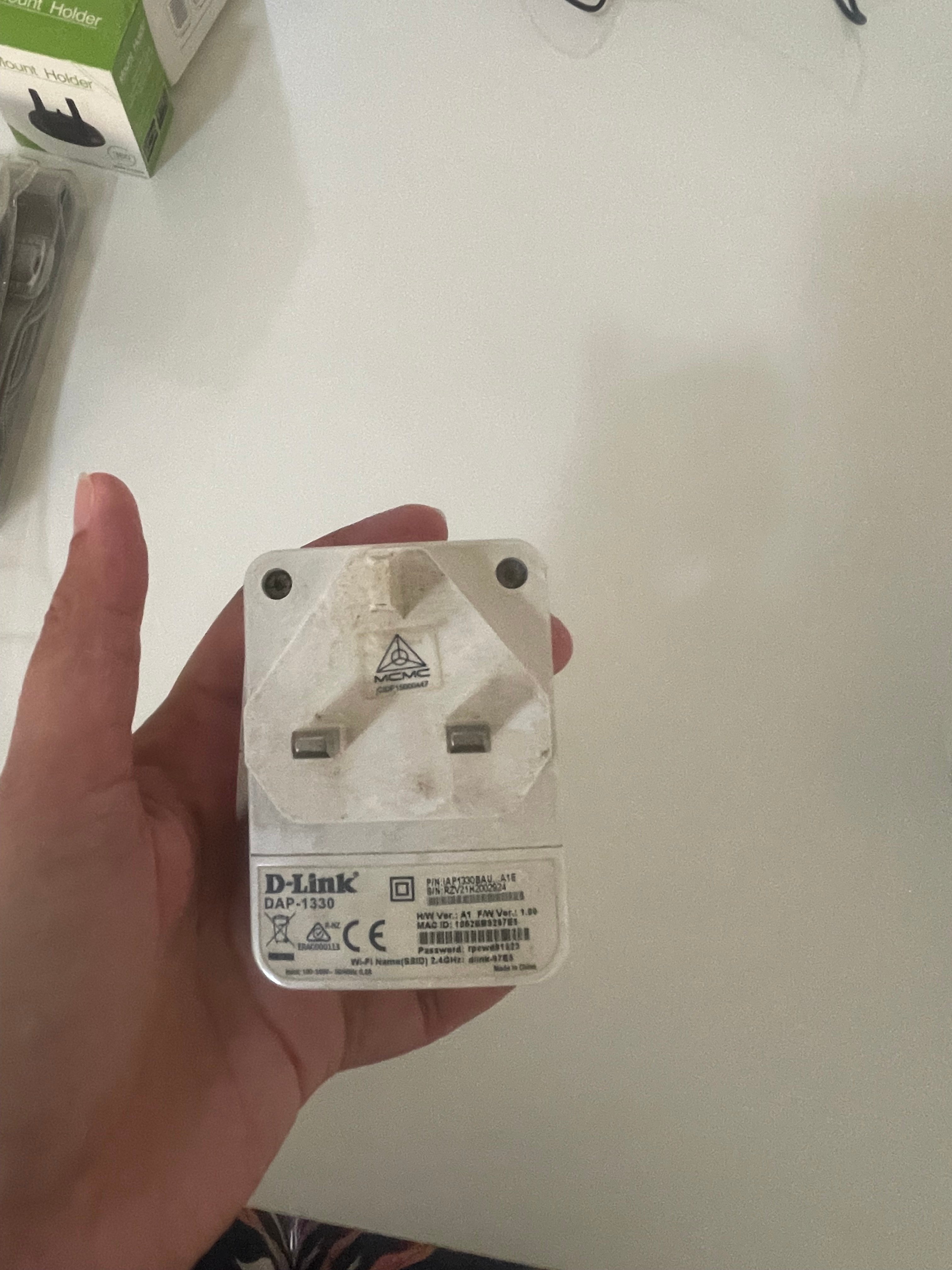 D-link Wifi extender  - Image 4
