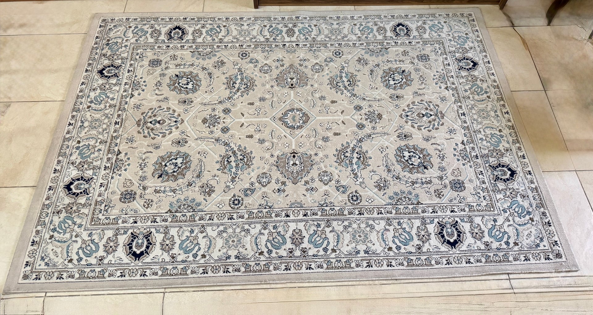 Carpet - Image 1