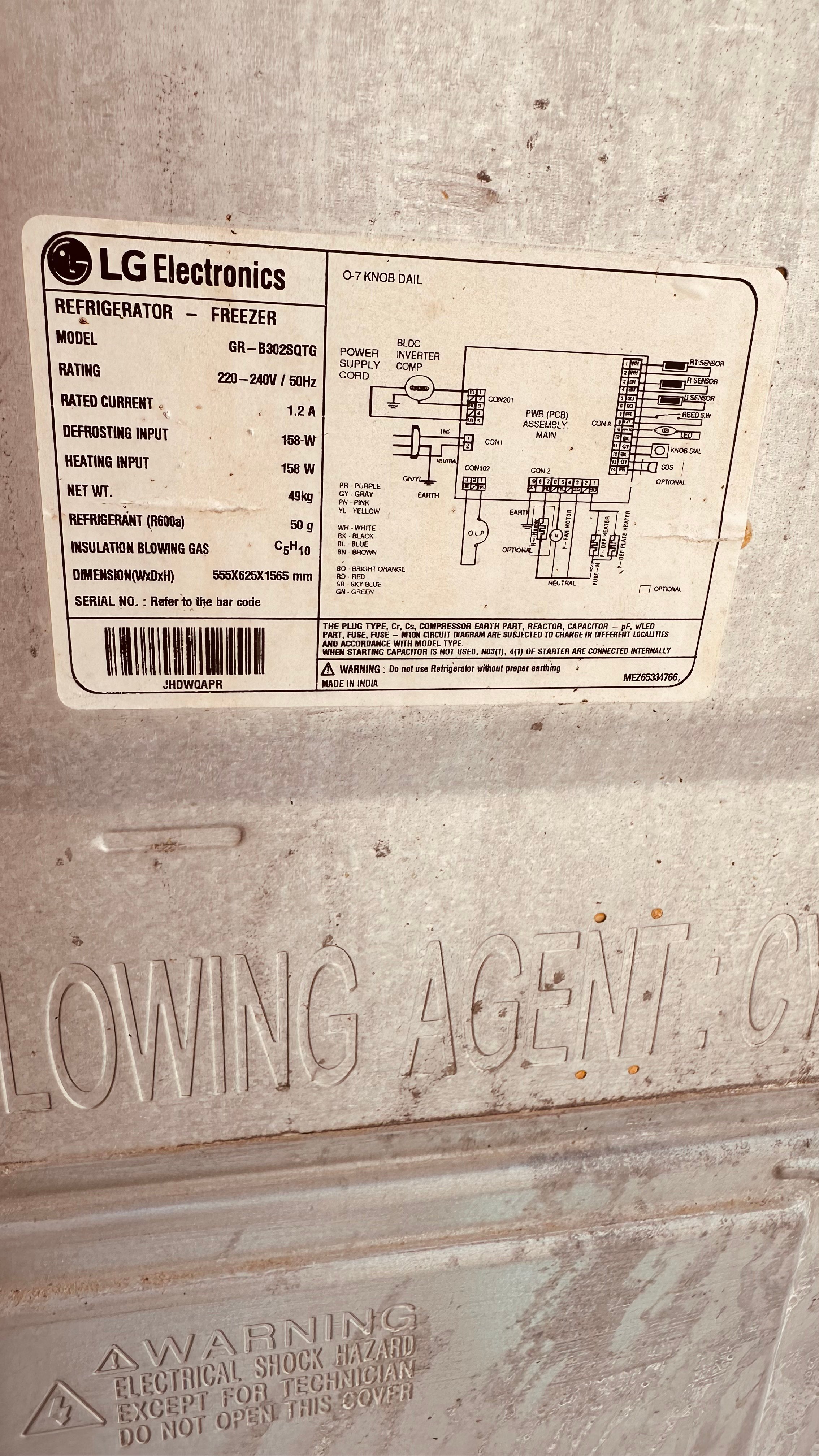 LG Refrigerator 300 Liter for sale - Image 4