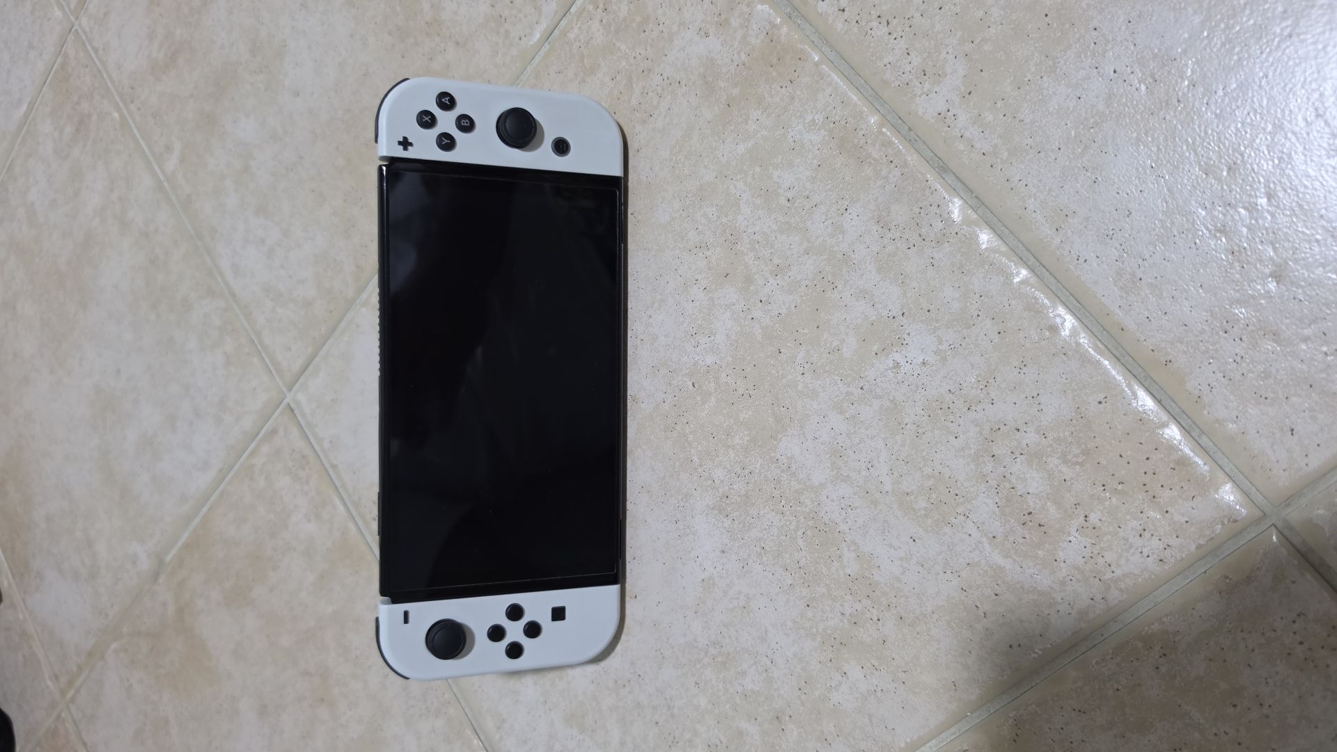 Nintendo switch 1 oled (console with dock ,box,and original accessories) - Image 2