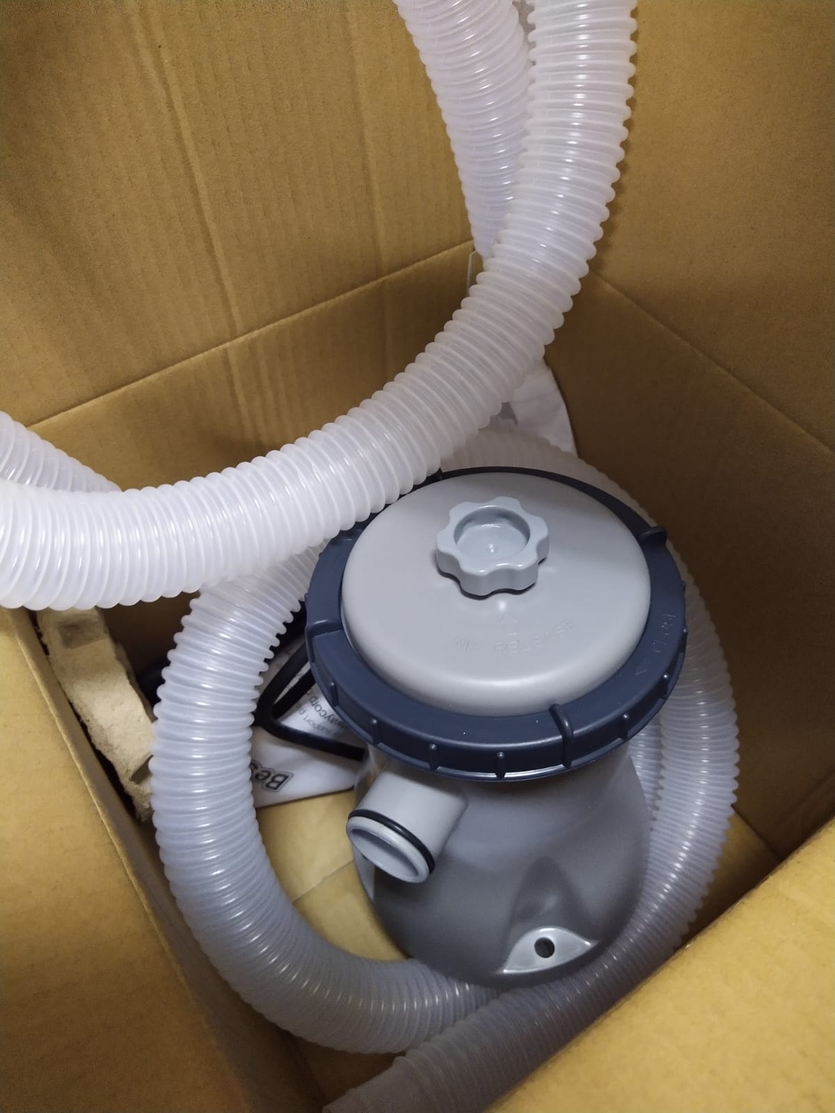 Water Pump with Chlorine Dispenser and Tablet - Image 3