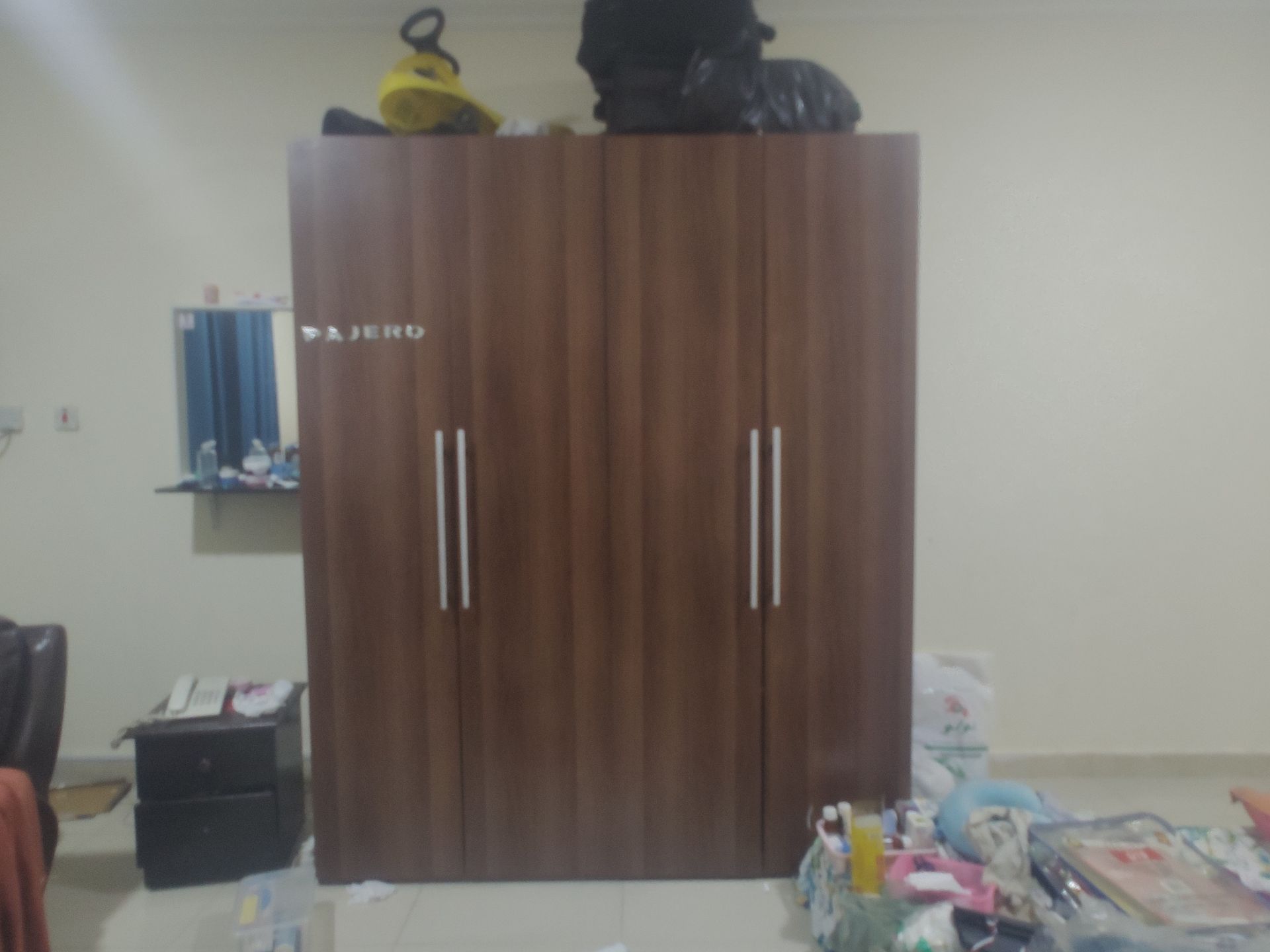 4 door cupboard  - Image 2