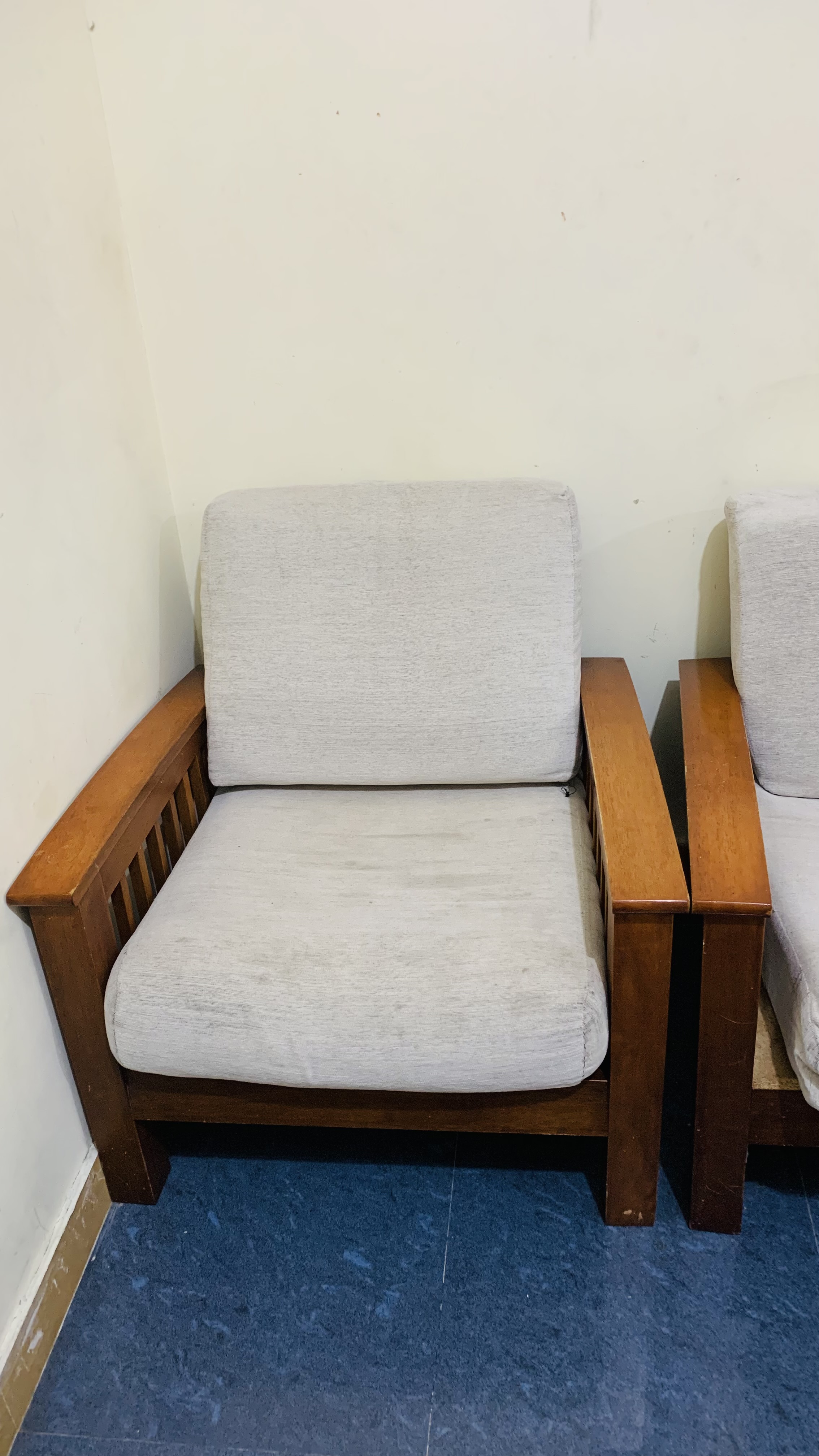 Sofa set for sale - Image 3