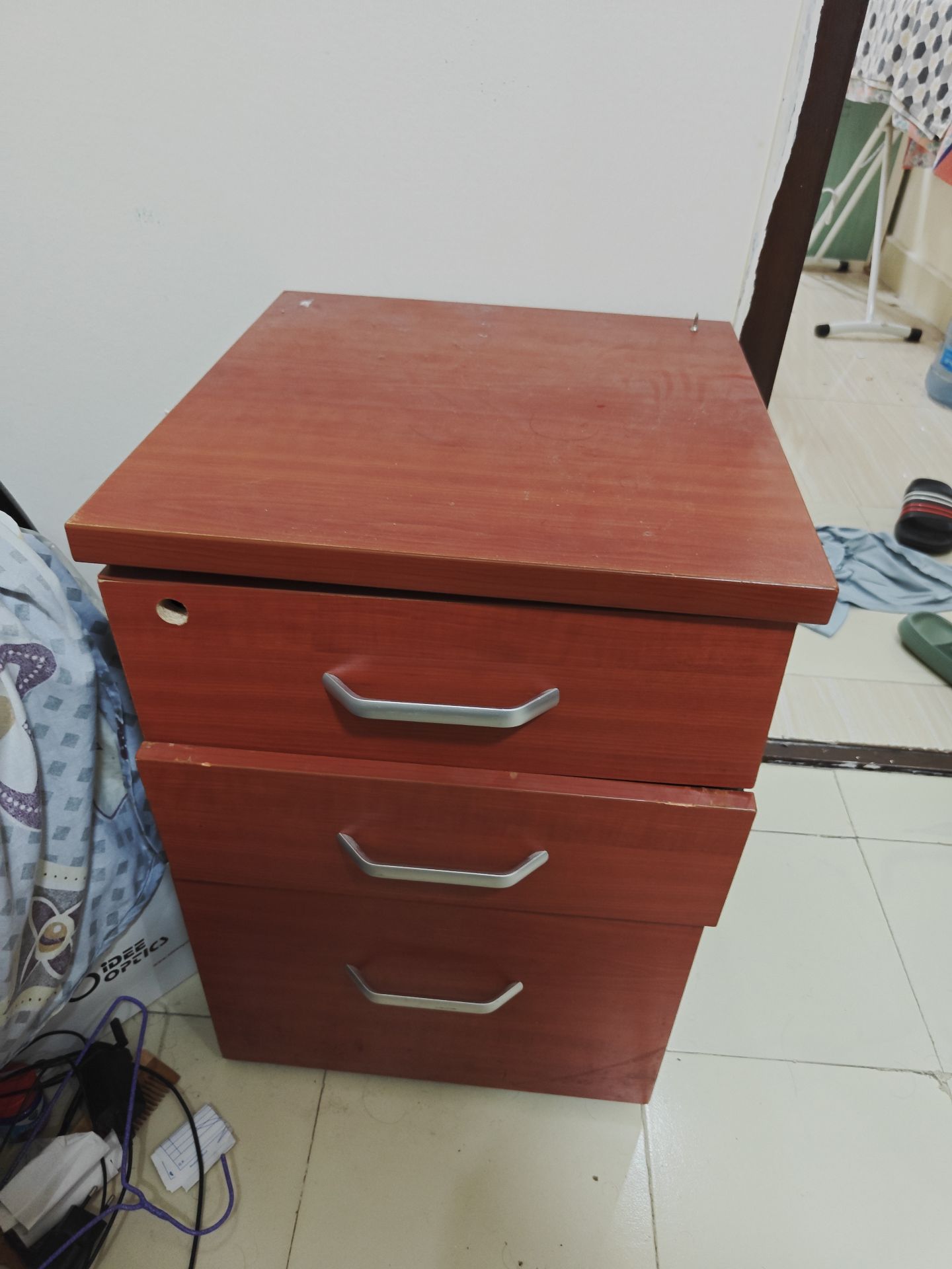 Bed frame with side table - Image 3