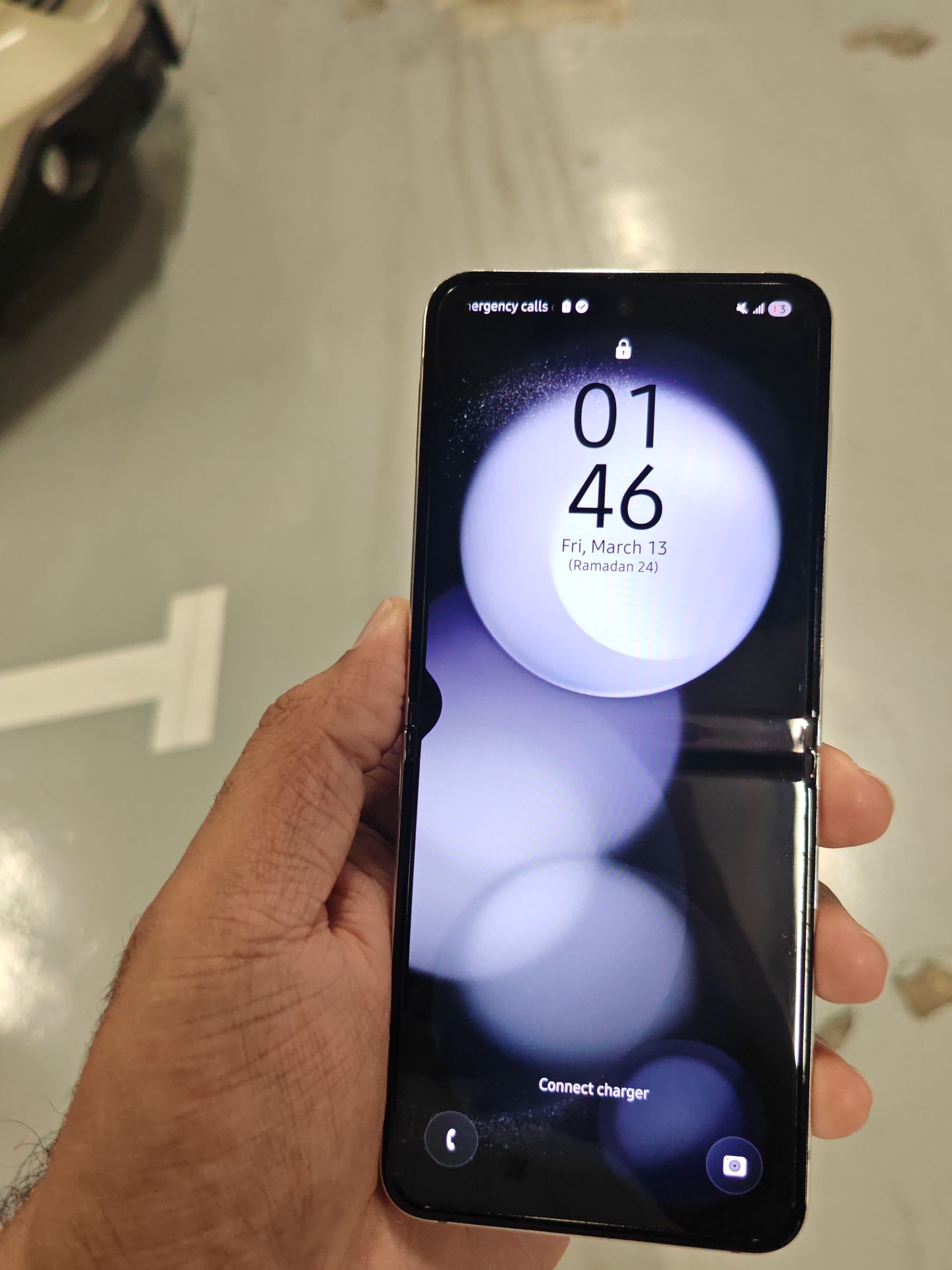 Samsung Flip 5, 8 GB ram, 256 GB  - Image 6
