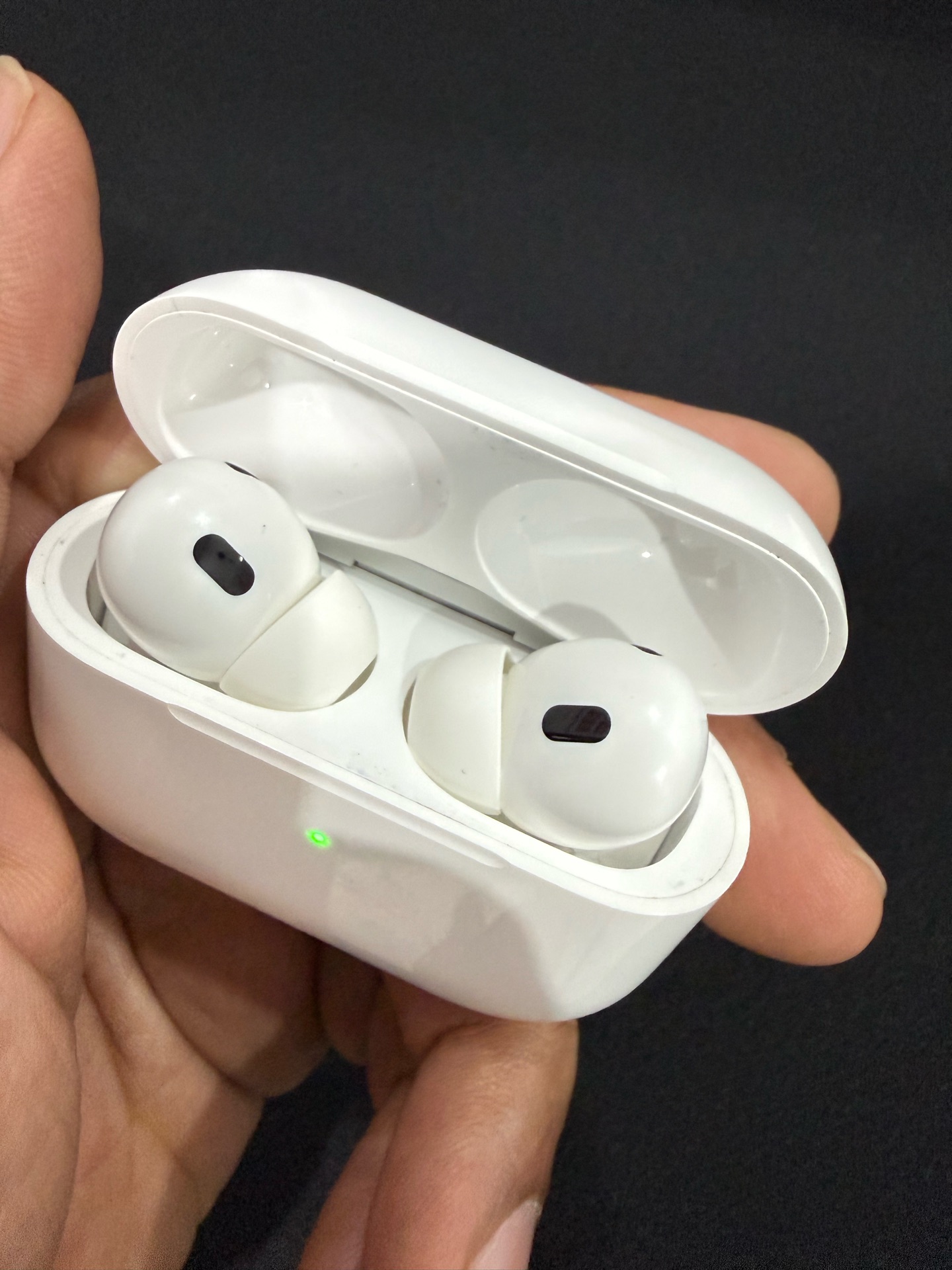 Apple AirPod 2 - Image 2