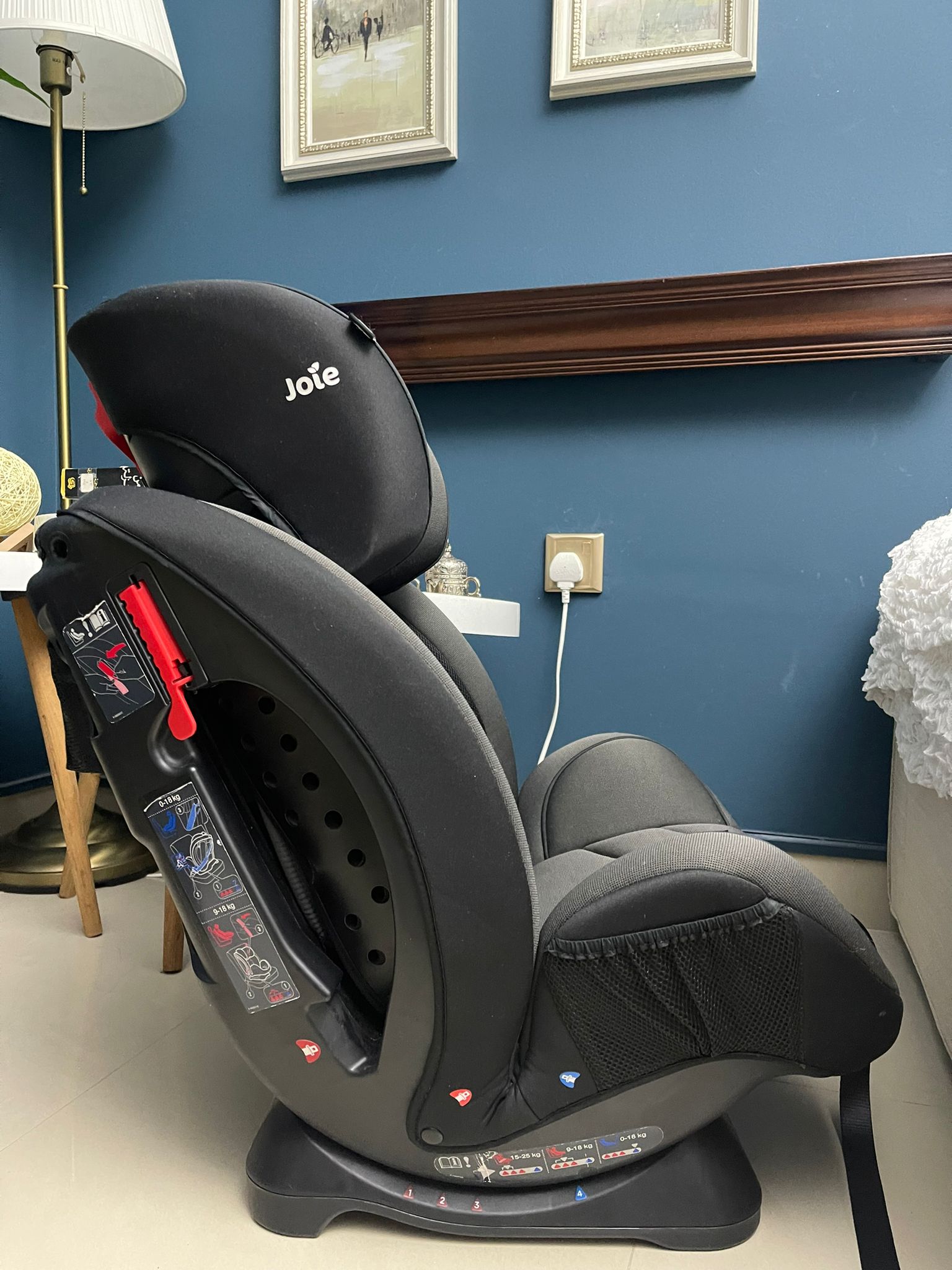 “Joie” Kids/Baby Chair - (Perfect Condition) - Image 2