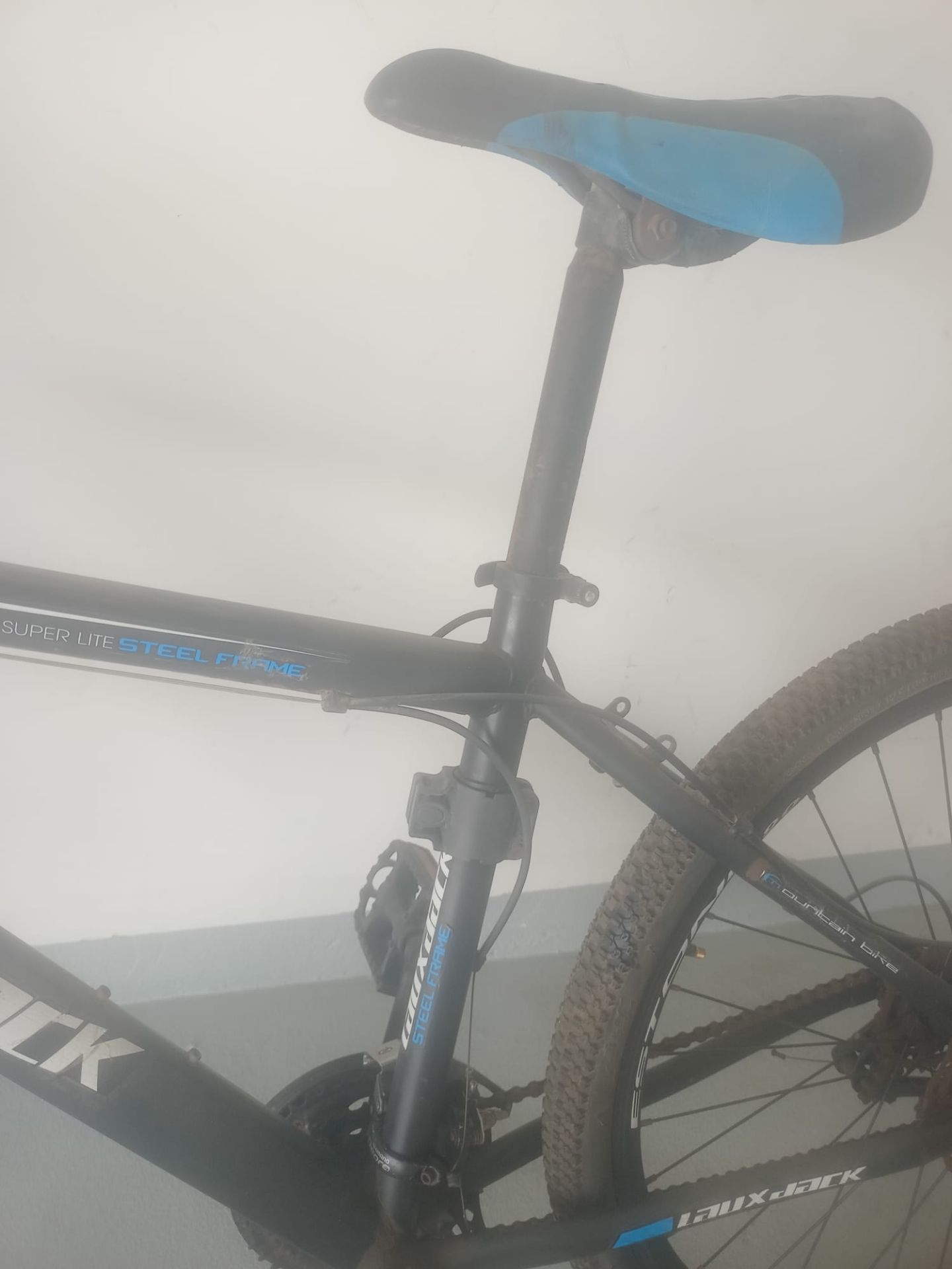 Used Unisex Road Bike - No Warranty - Image 6