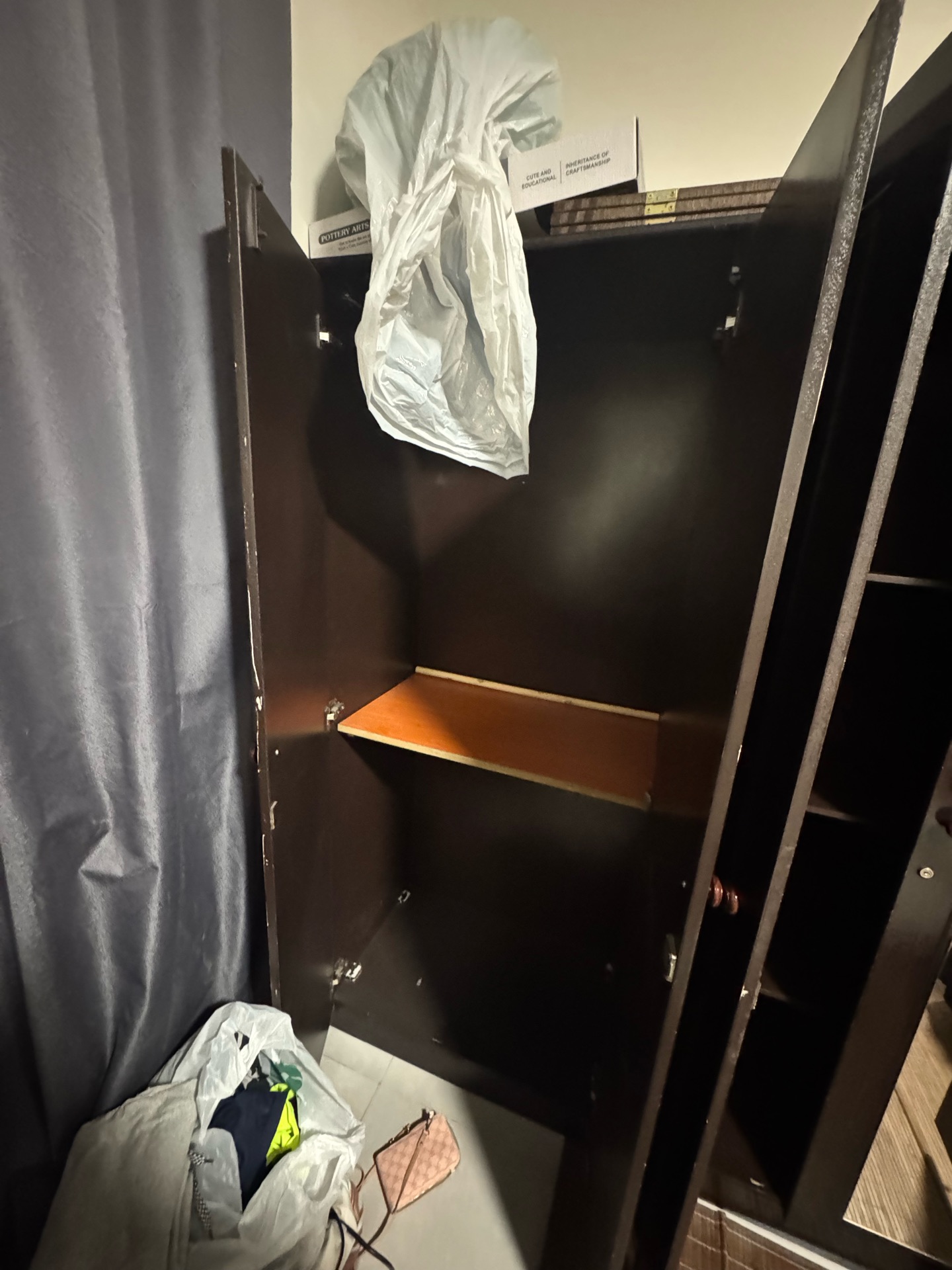 6 door wardrobe  - Image 6