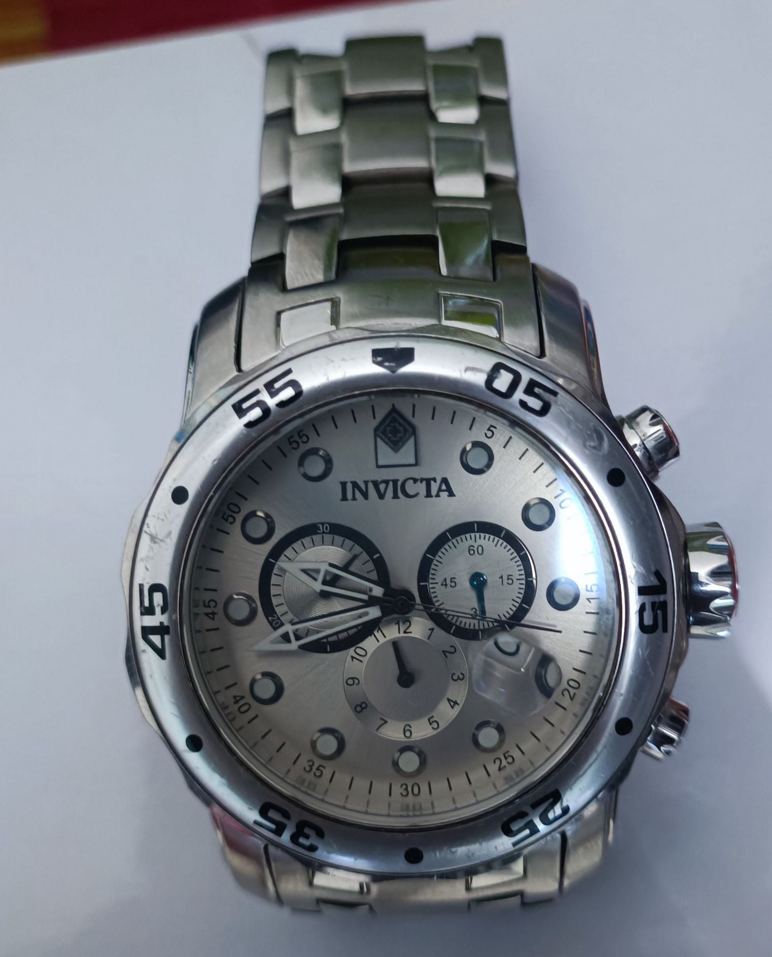 INVICTA - Image 1