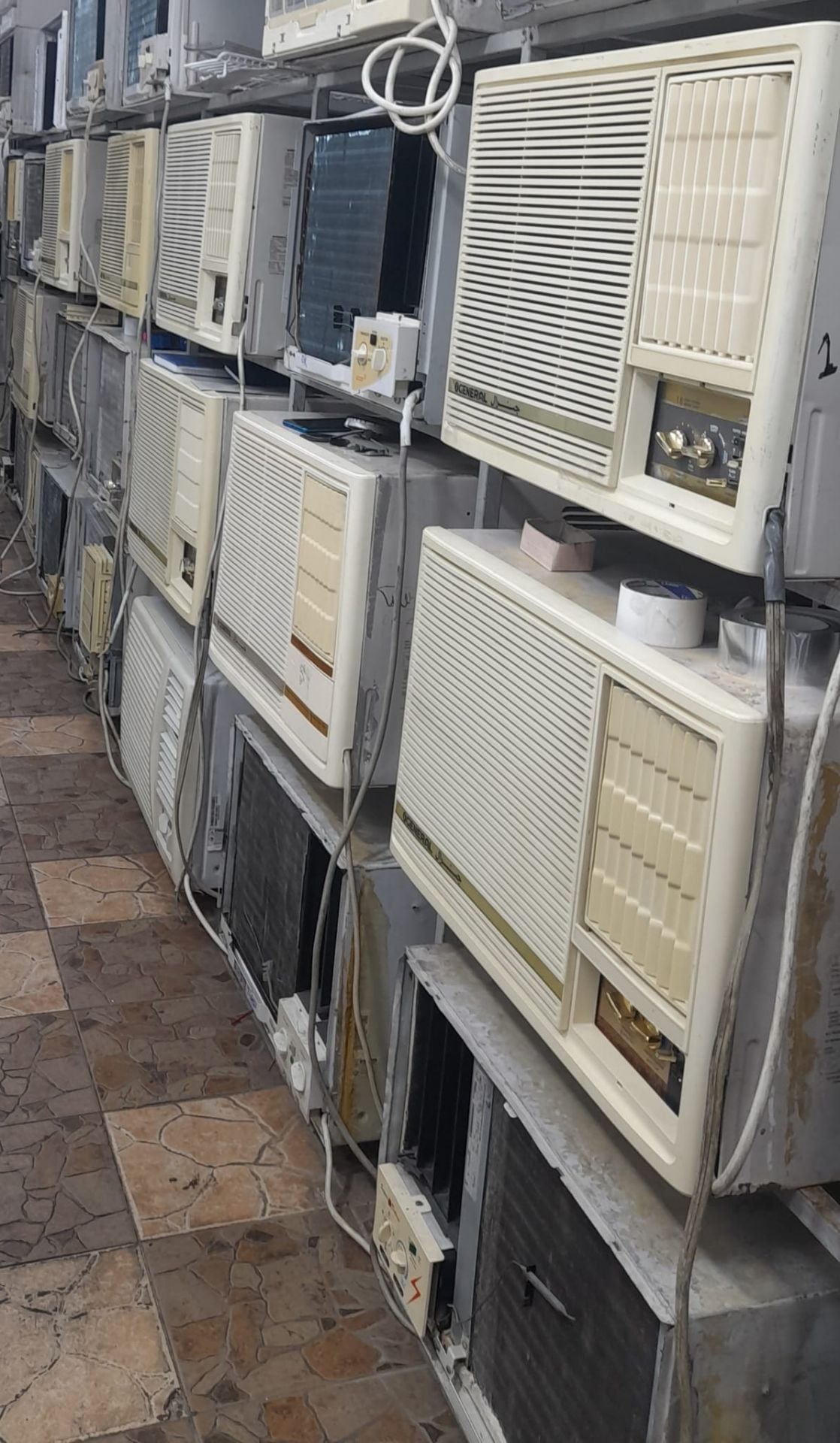 We are buying old and damage scripe Ac.
Call 5023 8941 - Image 3