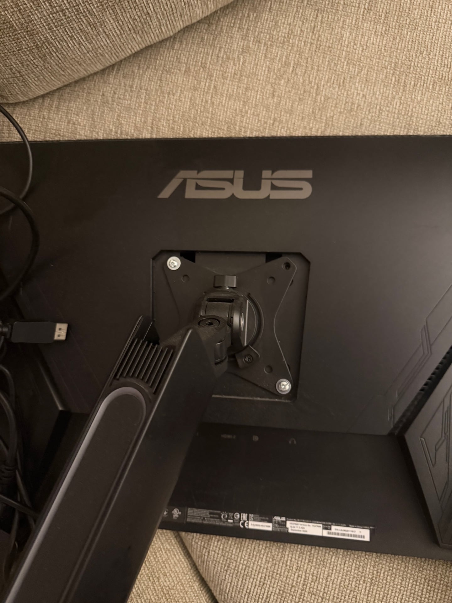 شاشتين 27 بوصة (ASUS + Epic Games) مع ذراع احترافي - Image 6